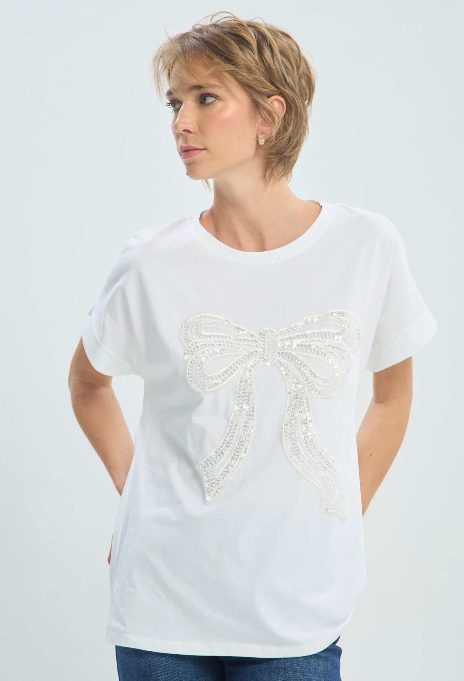 Camiseta Blanca Lazo Bordado BYBLA