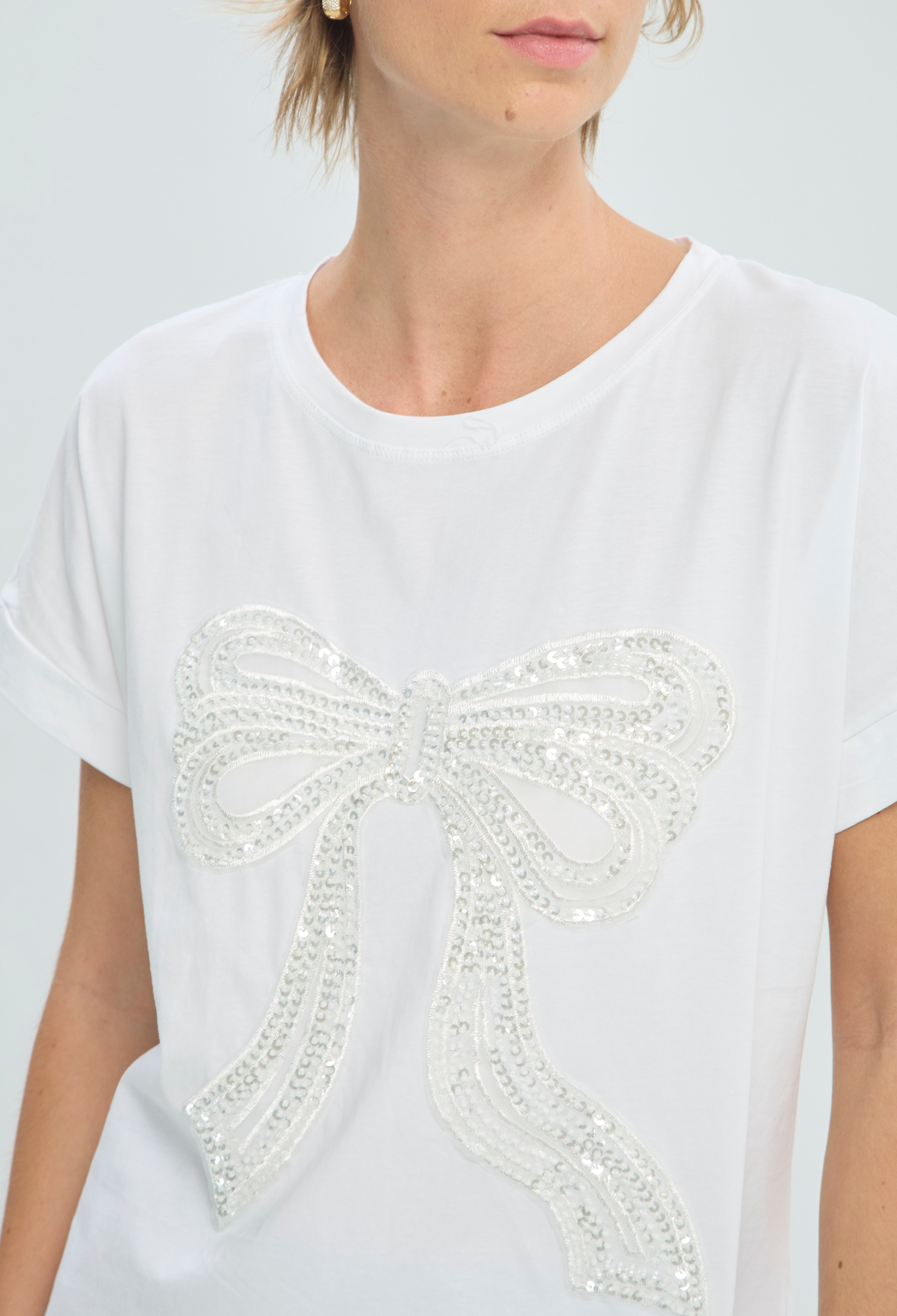Camiseta Blanca Lazo Bordado BYBLA - vista 4