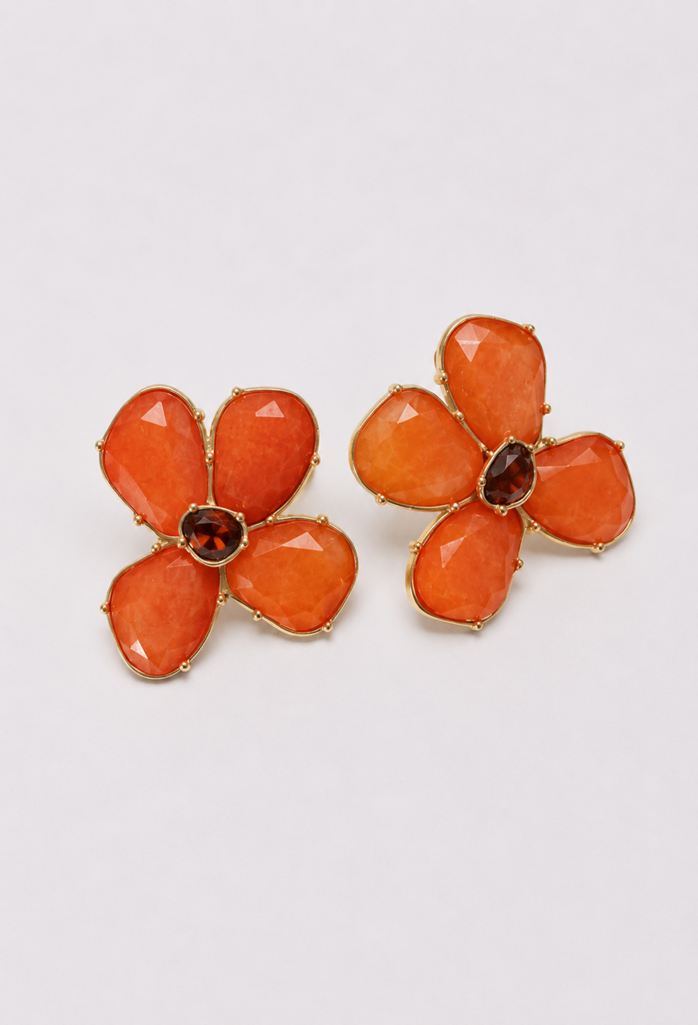 Aretes Flor Facetada Naranja Terracota BYBLA