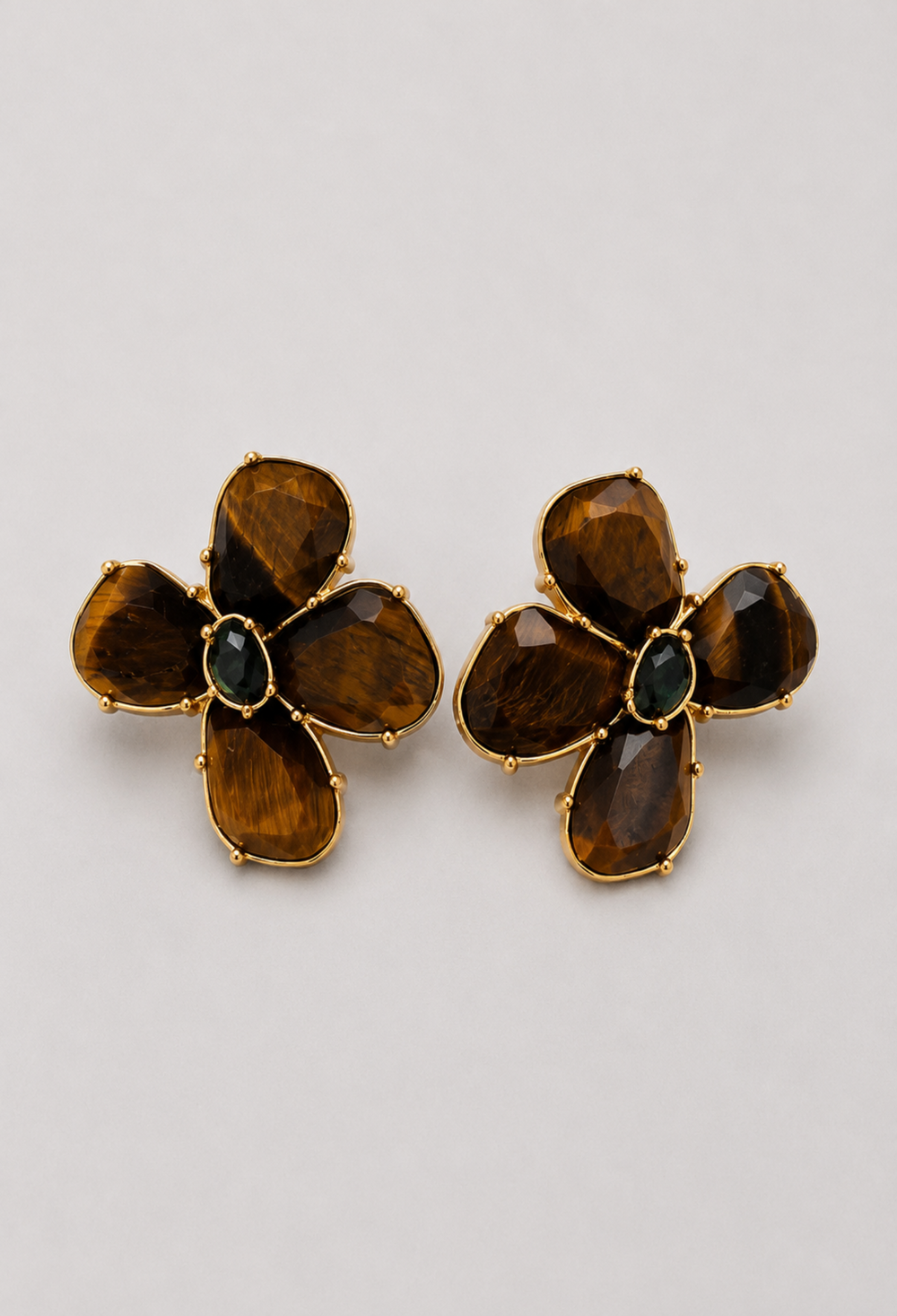 Aretes Flor Facetada Café Ojo de Tigre BYBLA