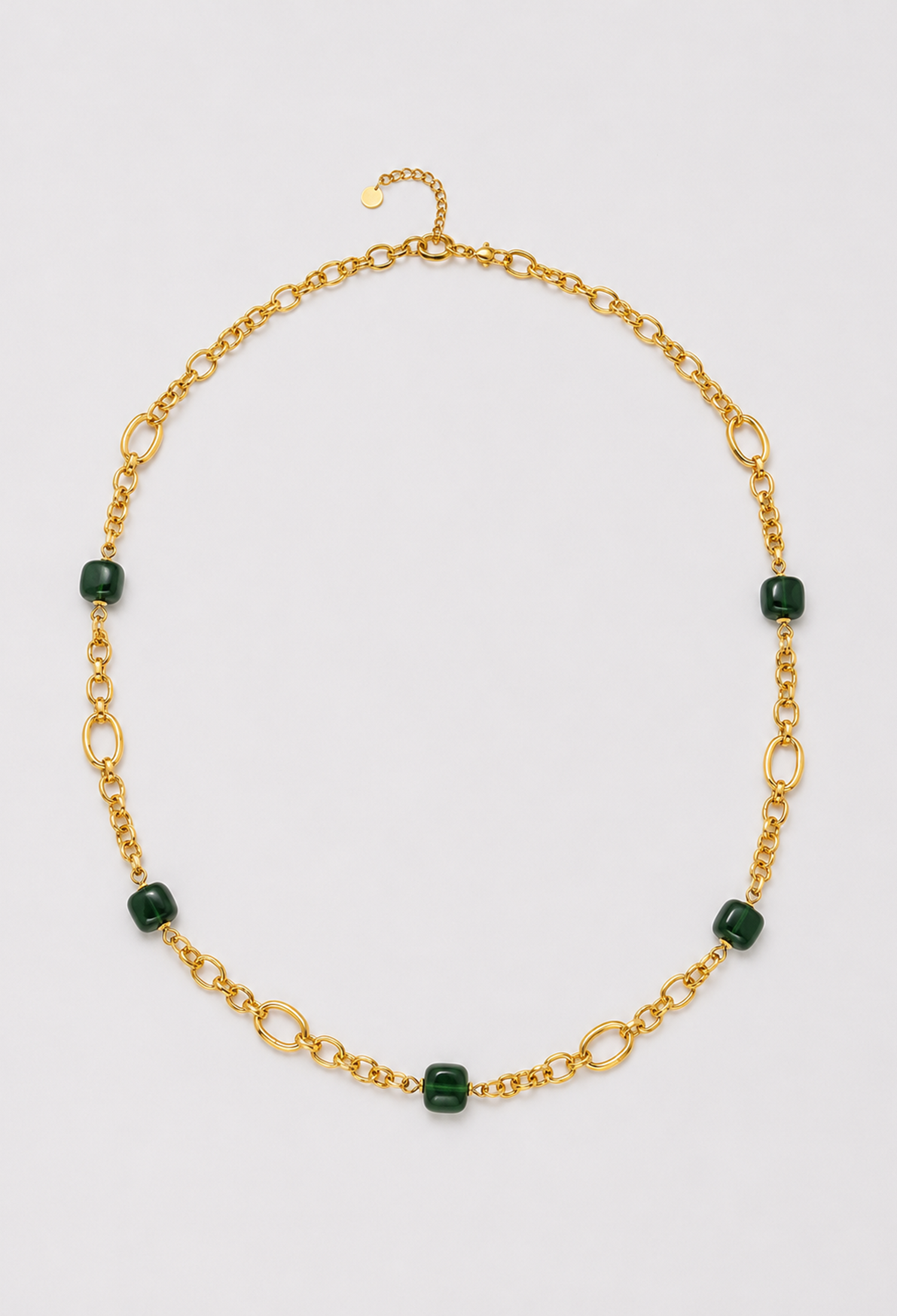 Collar de cadena de eslabones dorada con cubos de color pulidos