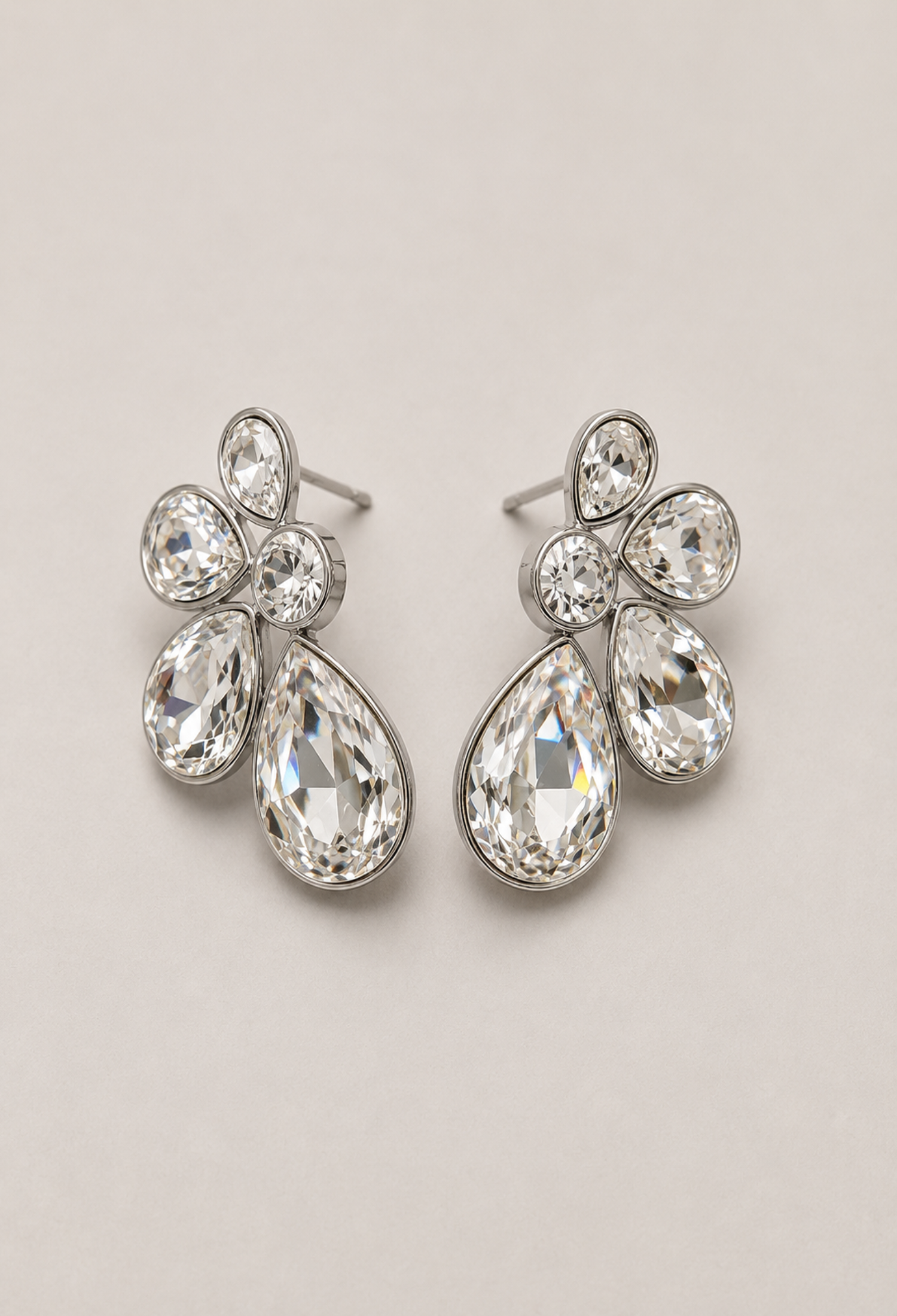 Aretes racimo de cristales transparentes plateados BYBLA - vista 2