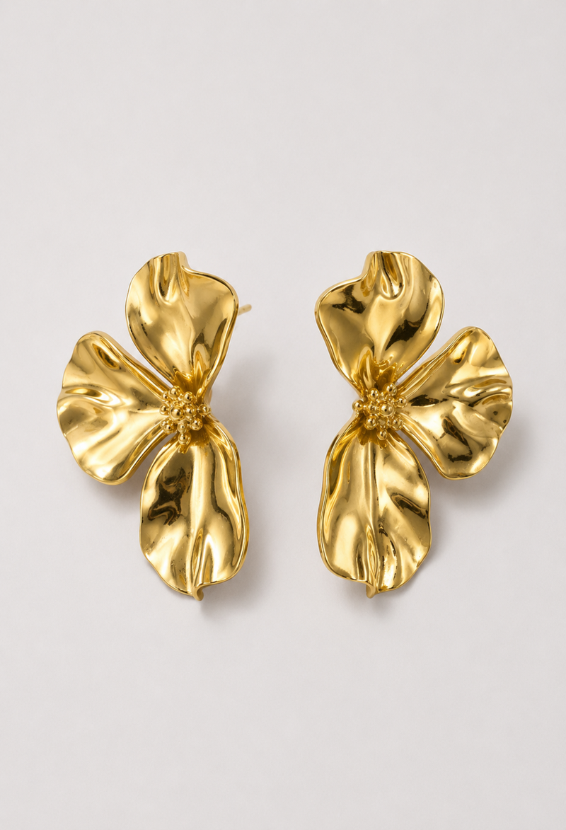 Aretes Flor Martillada Dorada BYBLA - vista 2