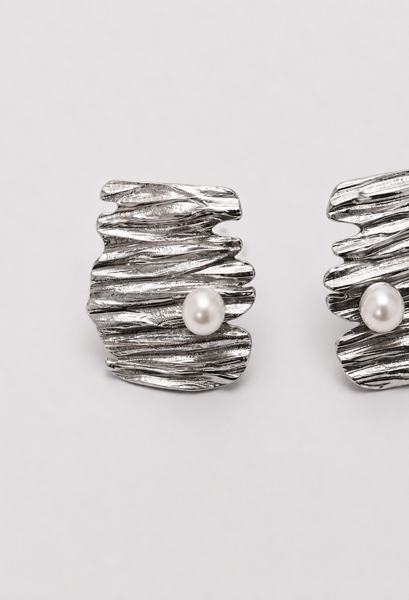 Aretes Topo Texturizado con Perla Plateados BYBLA - vista 2