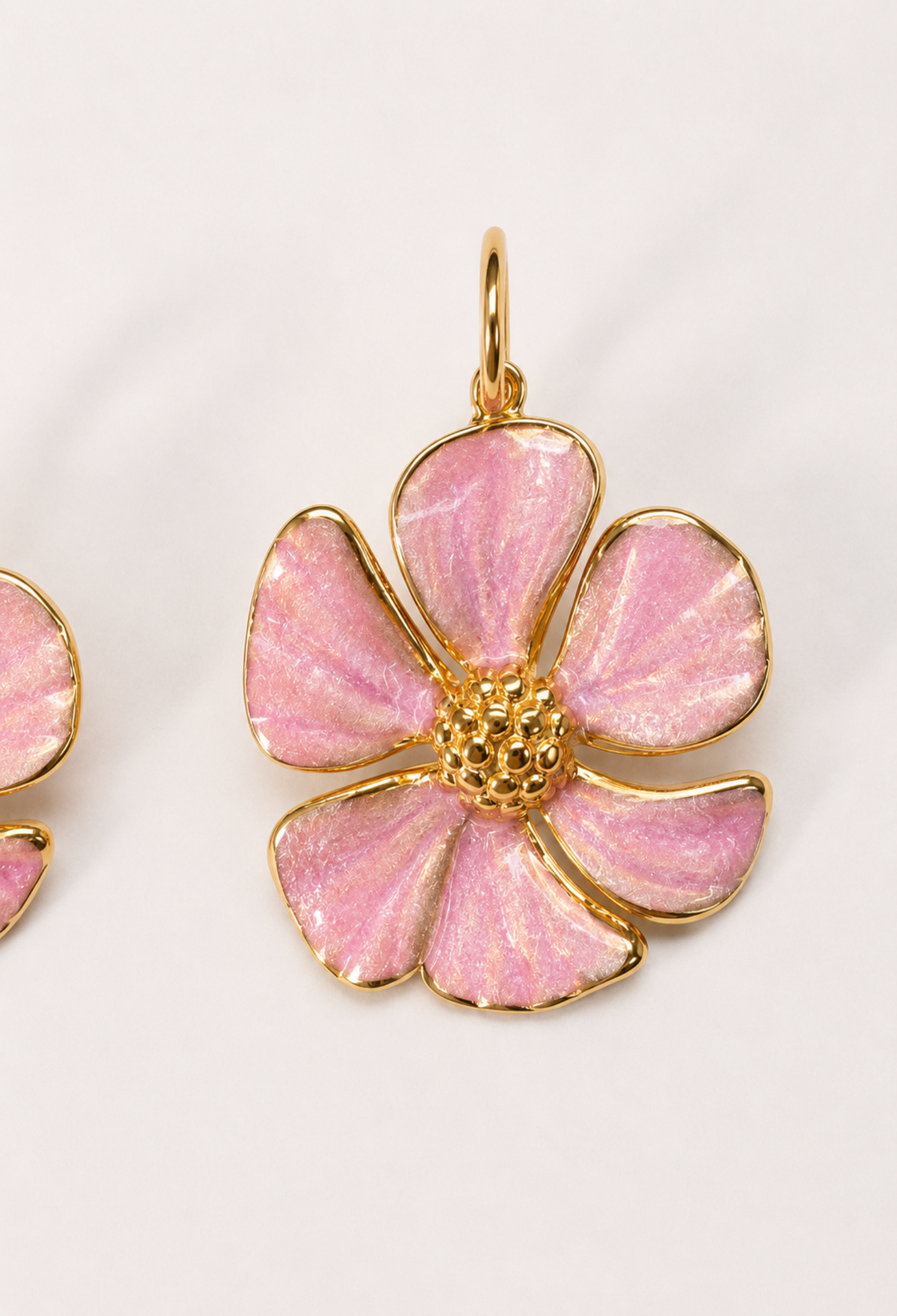 Aretes Flor Esmaltada Rosa BYBLA - vista 2