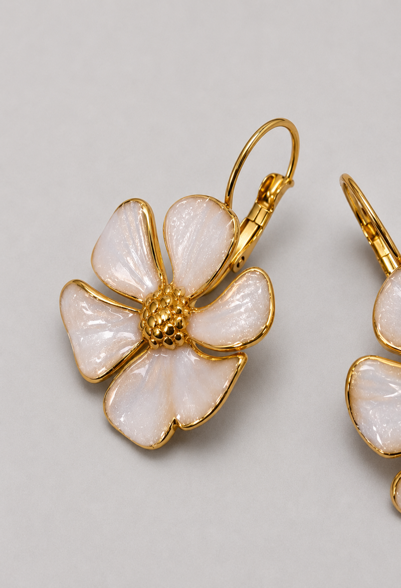 Aretes Flor Esmaltada Marfil BYBLA - vista 2