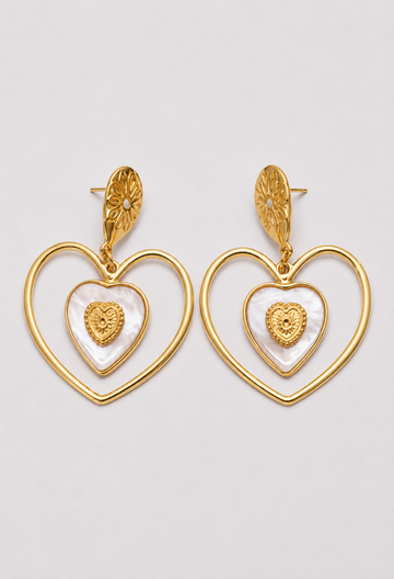 Aretes Corazón Nácar y Dorado