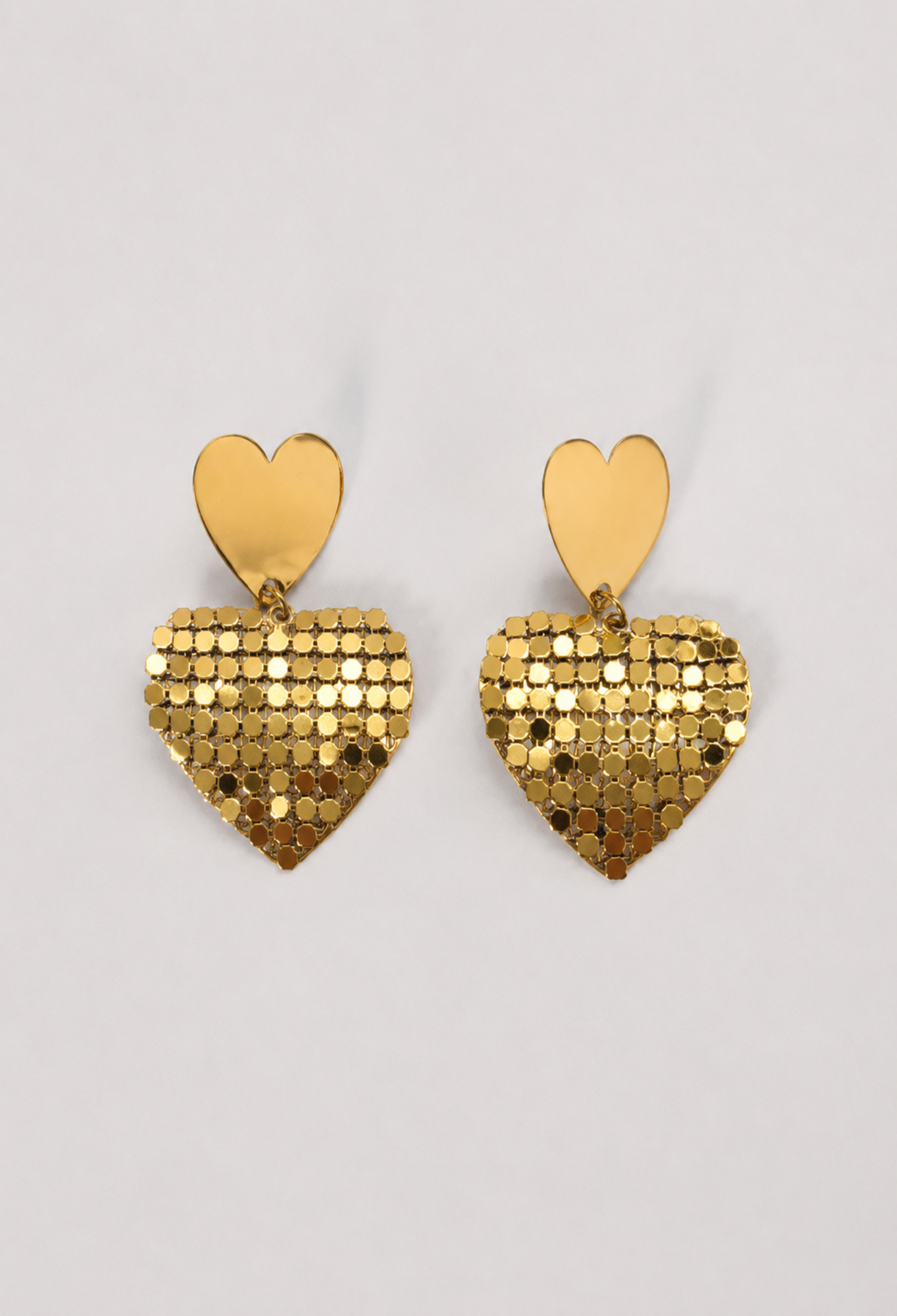 Aretes Corazón Malla Dorada BYBLA