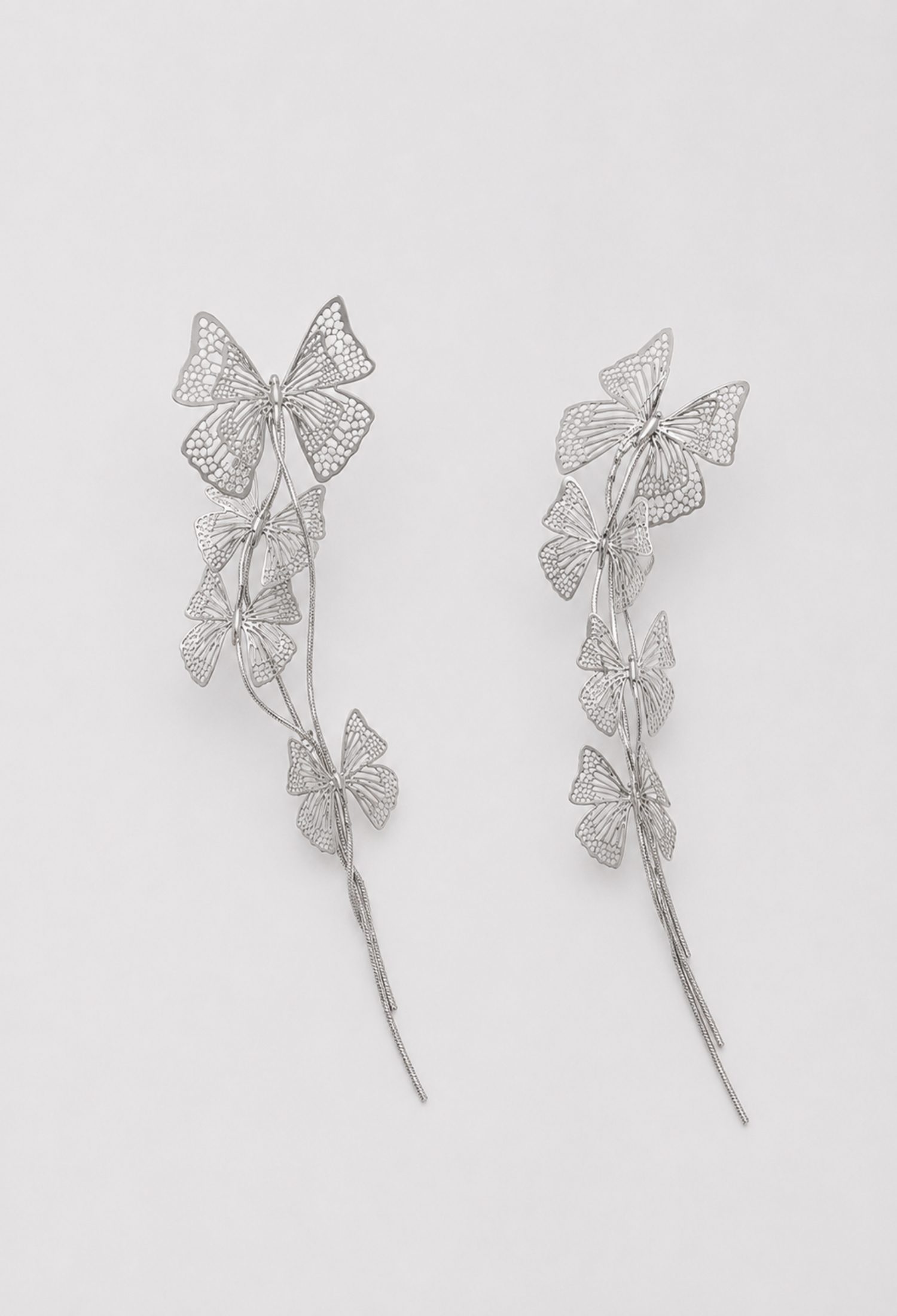 Aretes Cascada de Mariposas Plateadas BYBLA
