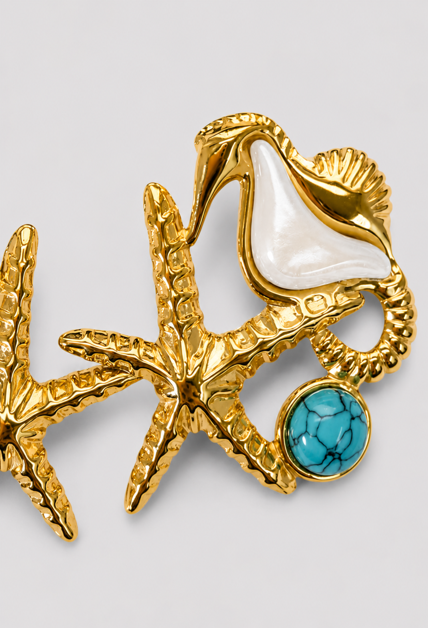 Aretes Estrella de Mar y Caracola Dorados BYBLA - vista 2