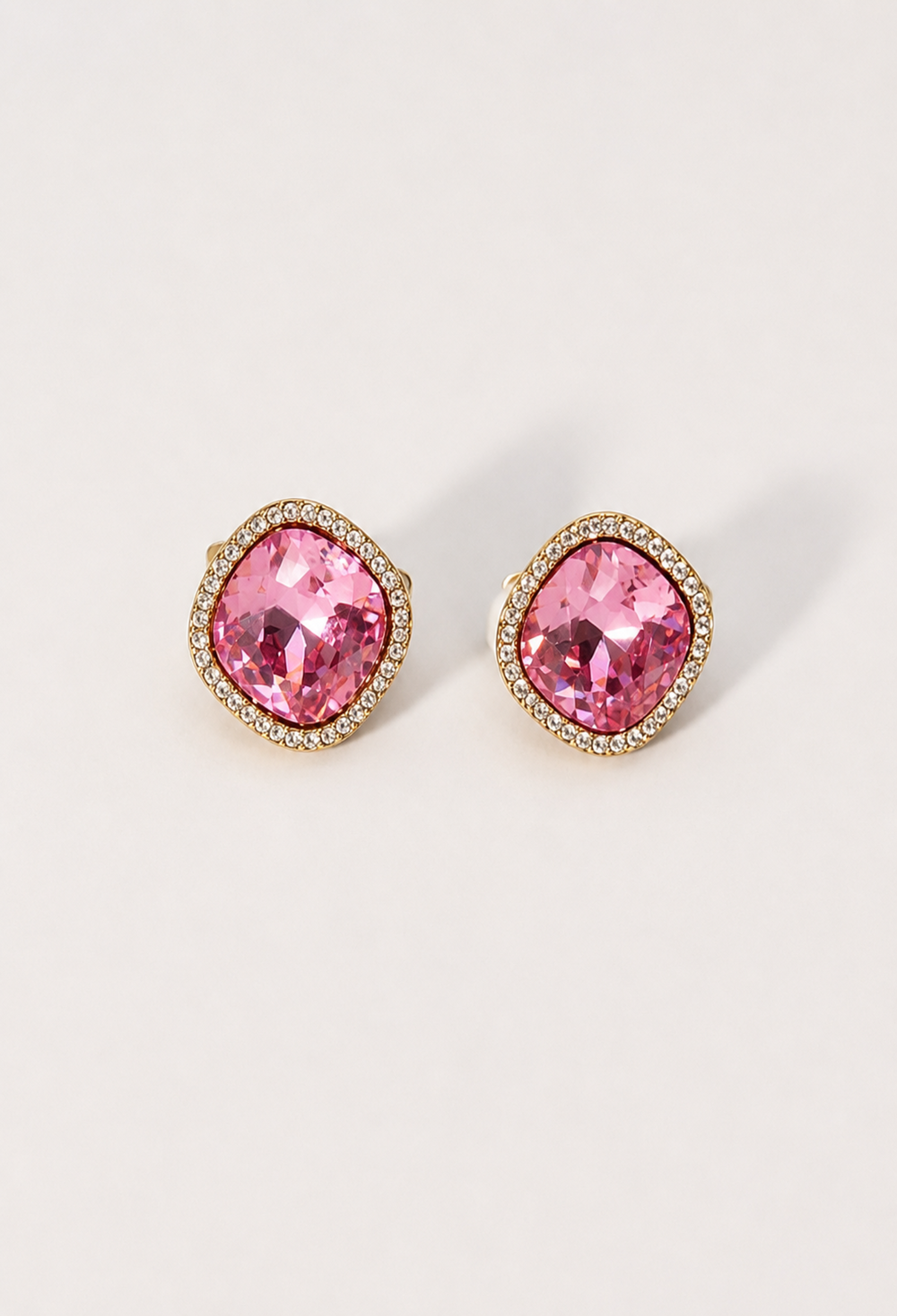 Aretes Topo Cristal Rosa con Halo Dorado BYBLA