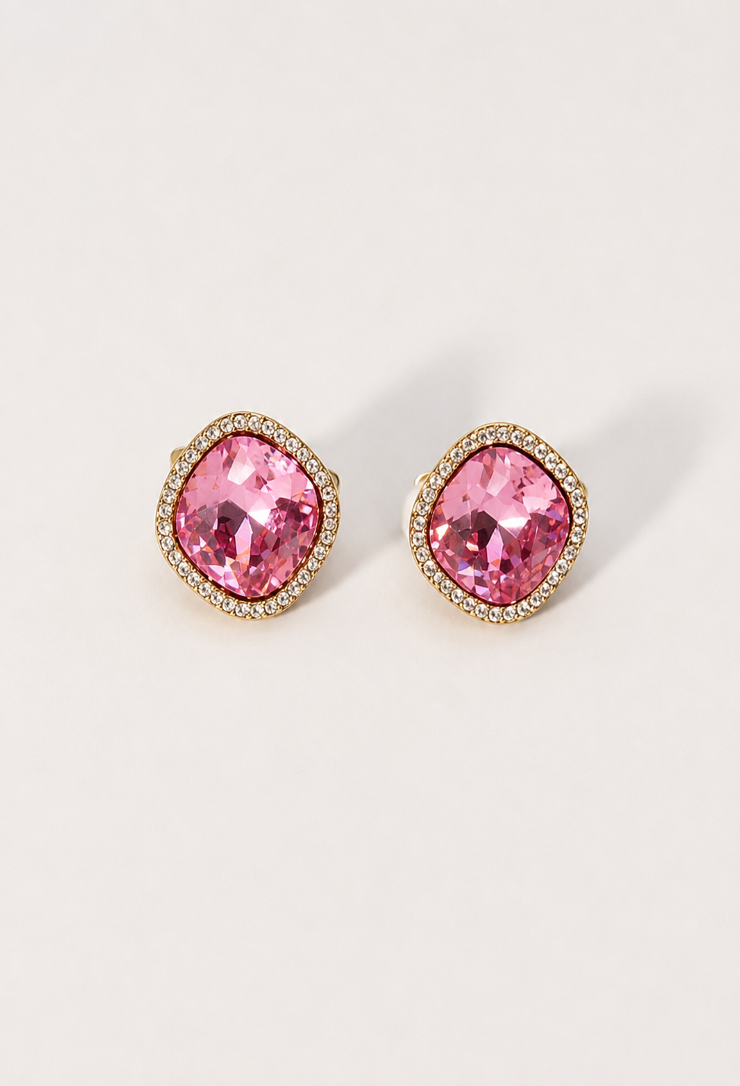 Aretes Topo Cristal Rosa con Halo Dorado BYBLA