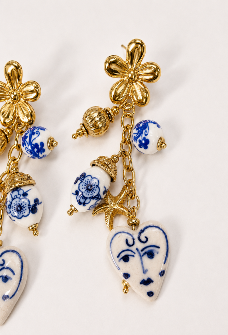 Aretes Colgantes Corazón Porcelana Azul BYBLA - vista 2