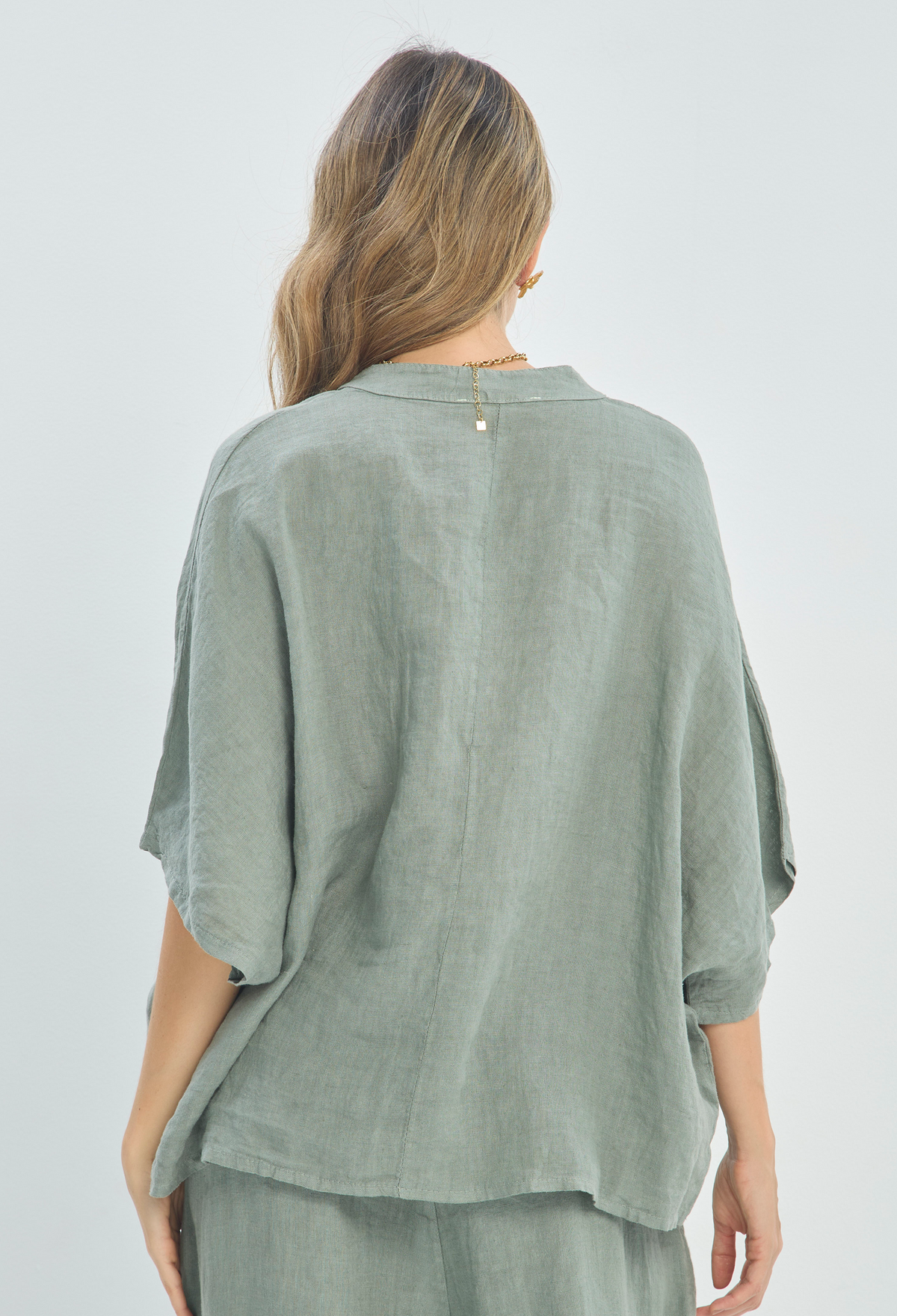 Blusa en Lino Verde Salvia BYBLA - vista 3