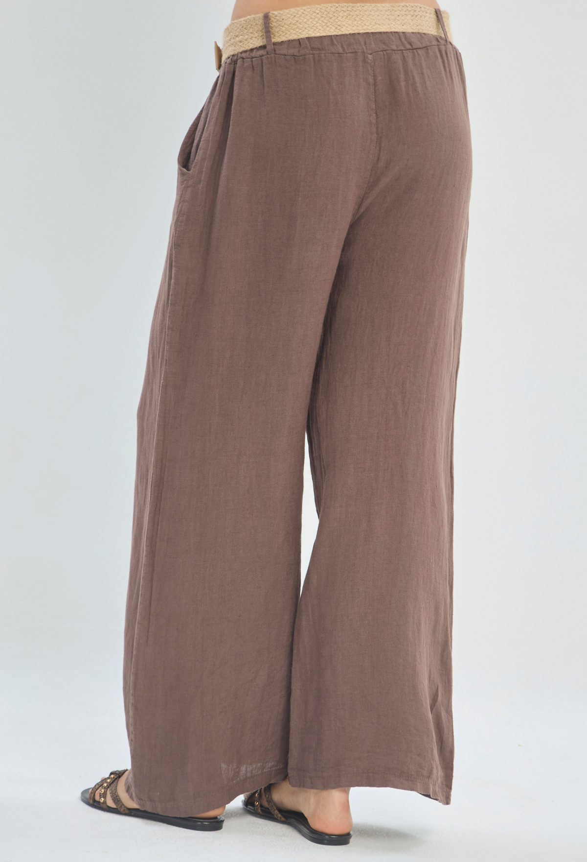 Pantalón Lino Ancho con Cinturón Tejido Café BYBLA - vista 4