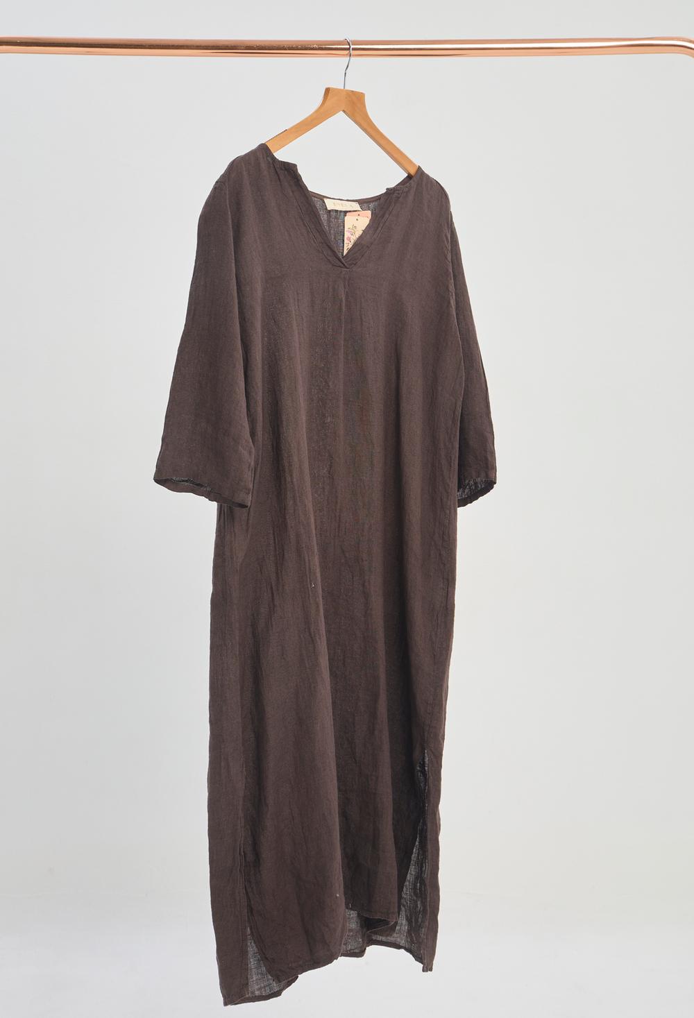 Vestido Largo en Lino Chocolate BYBLA
