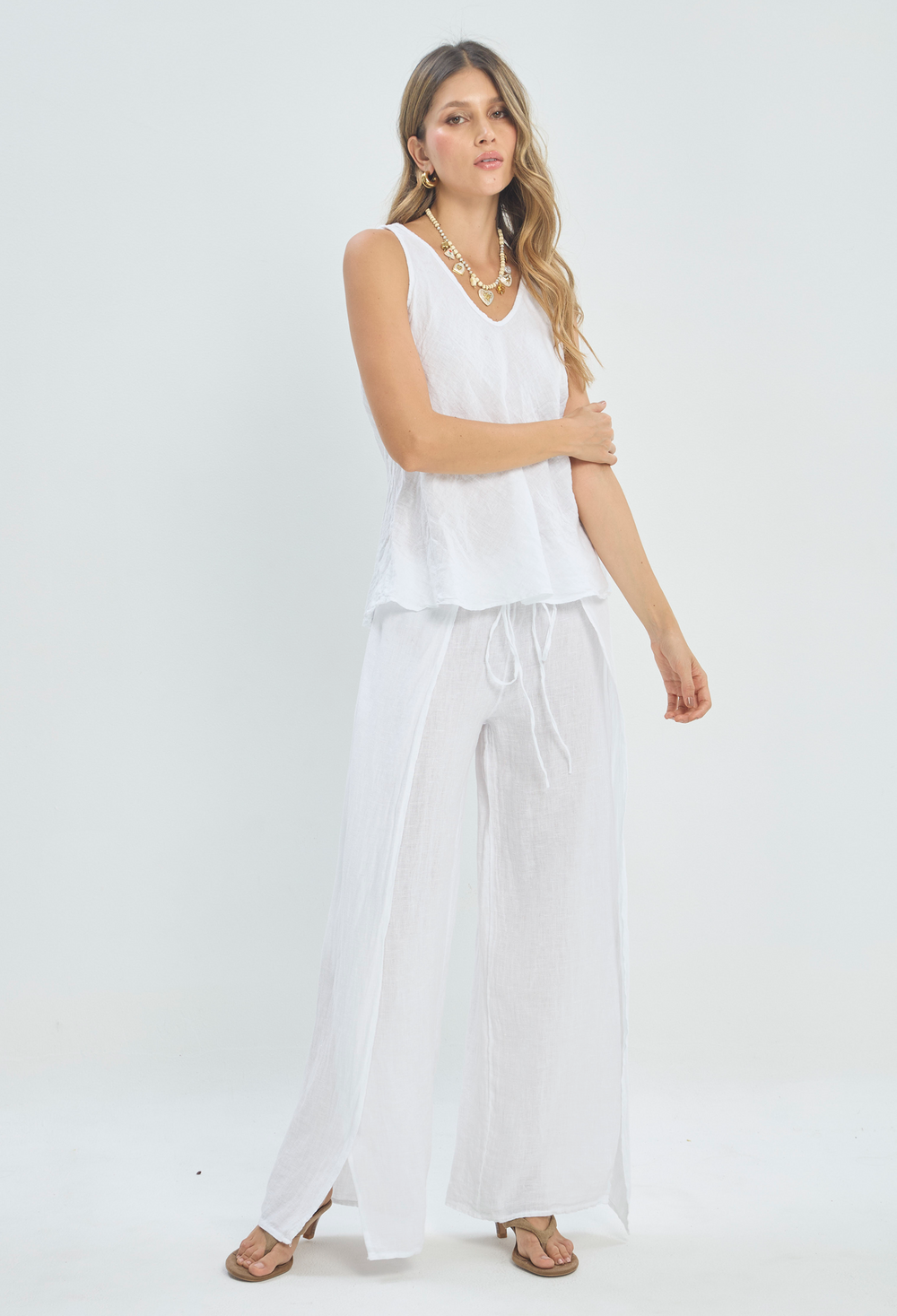 Pantalón en Lino Blanco con Aberturas BYBLA