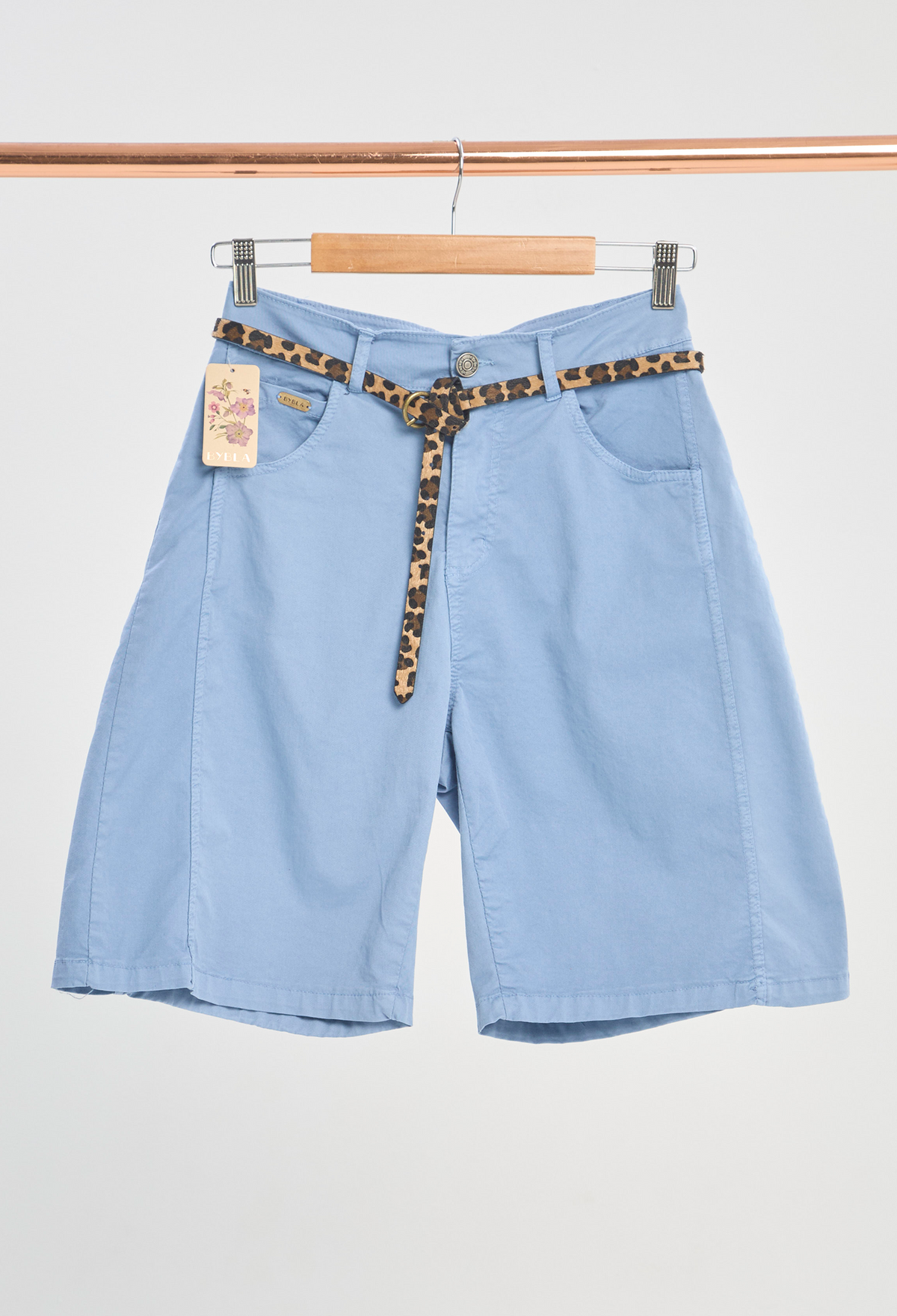 Bermuda Dril Con Correa Animal Print Azul Claro BYBLA