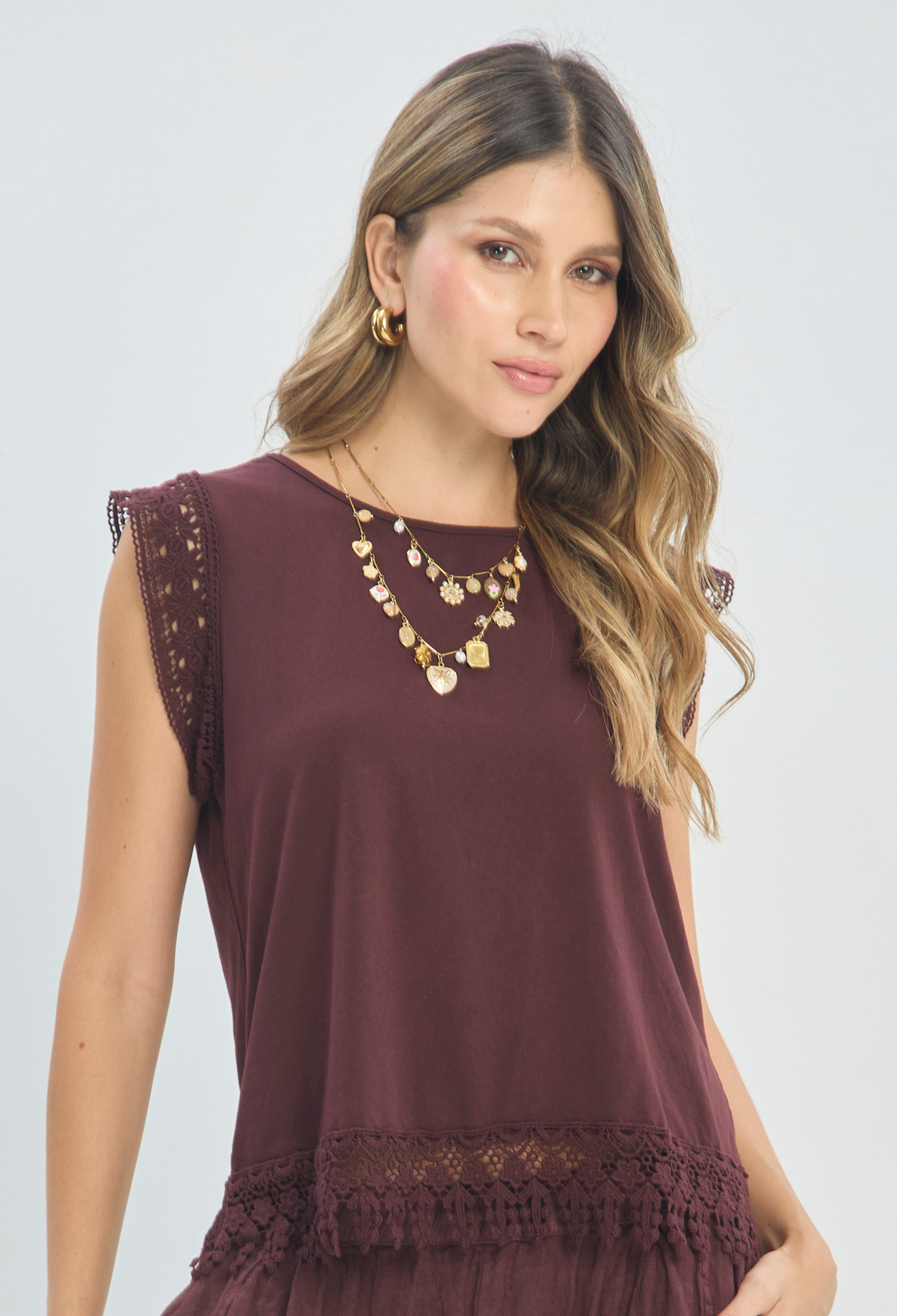 Blusa Algodón con Encaje Vinotinto BYBLA