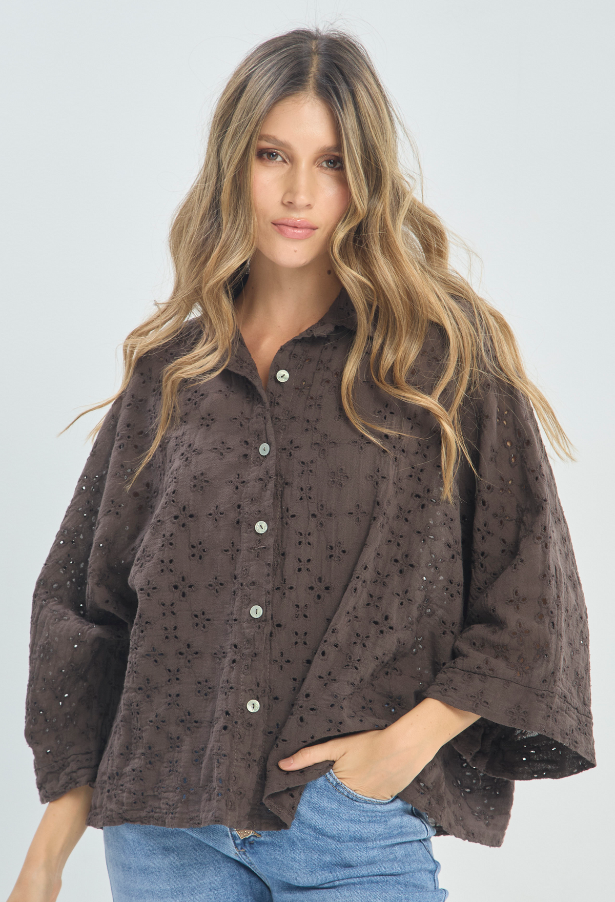Blusa Calada Manga 3/4 Café BYBLA
