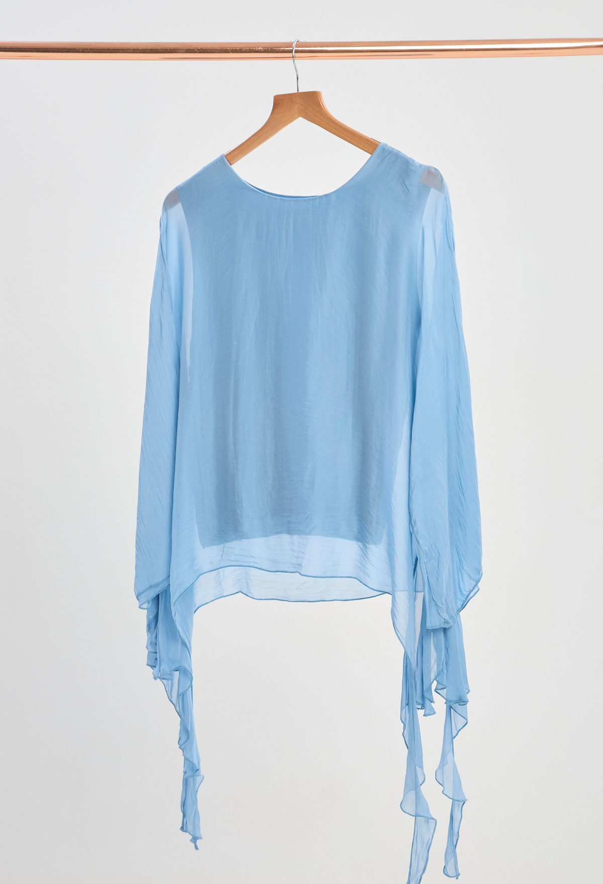 Blusa Seda Capas Azul Claro BYBLA