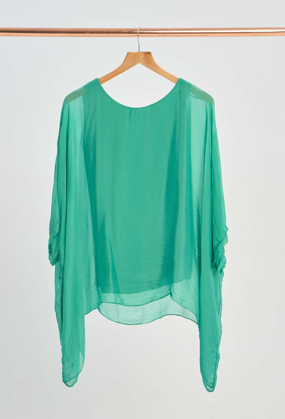 Blusa Seda Manga Amplia Esmeralda BYBLA