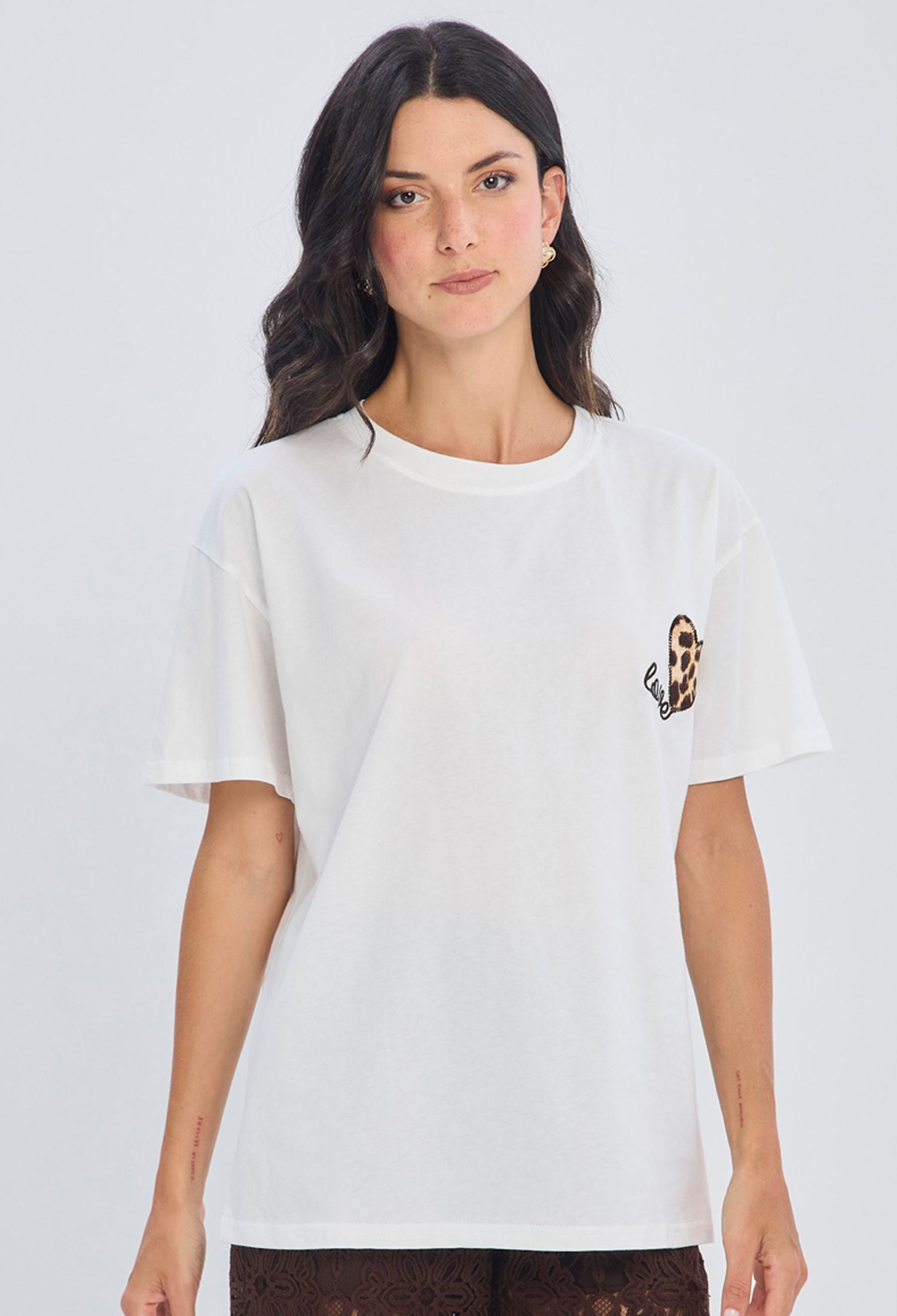 Blusa blanca algodón cuello camisero atemporal talla única para mujer