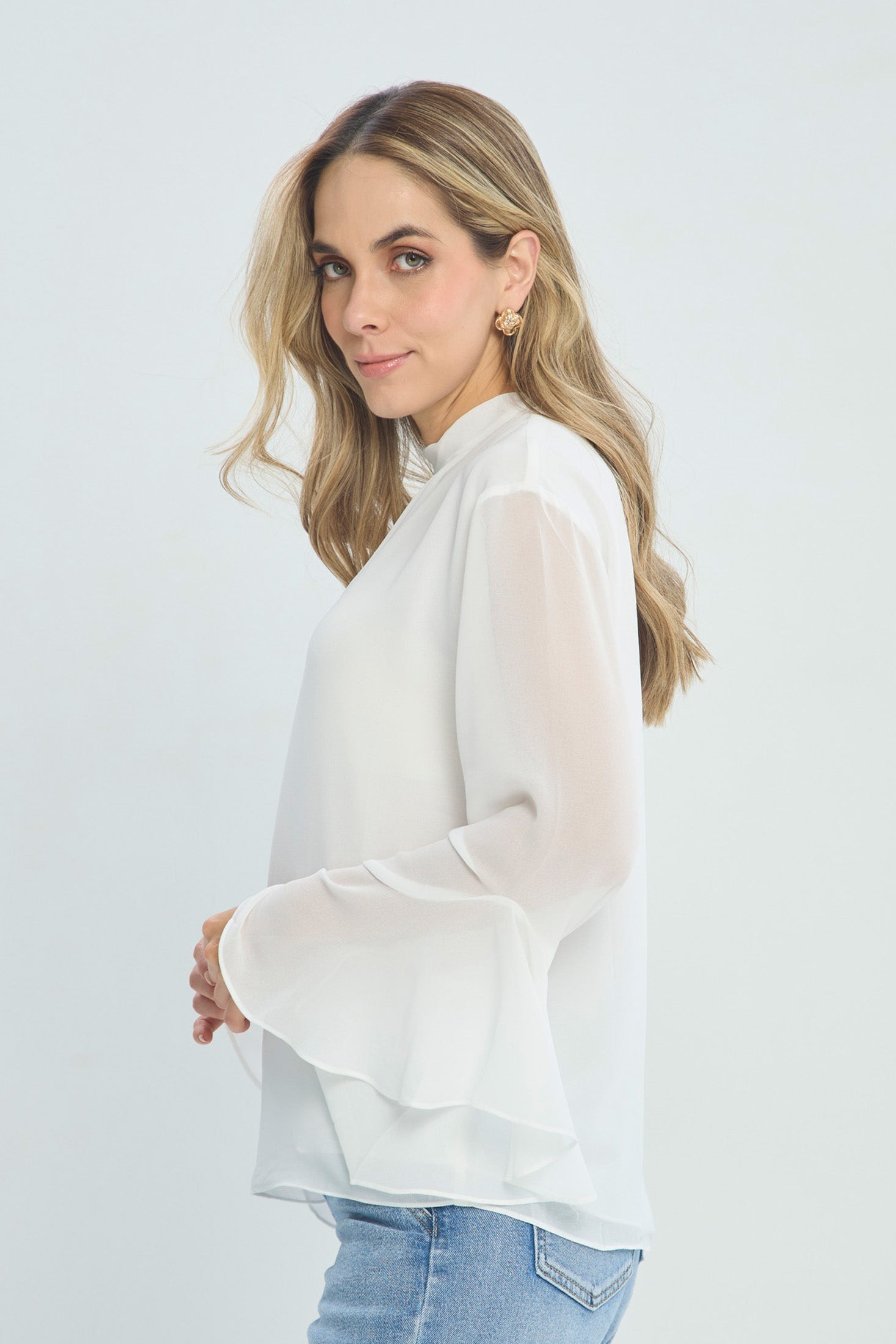 Blusa Crepe de Cuello Alto vista 2 - Outlet BYBLA Colombia