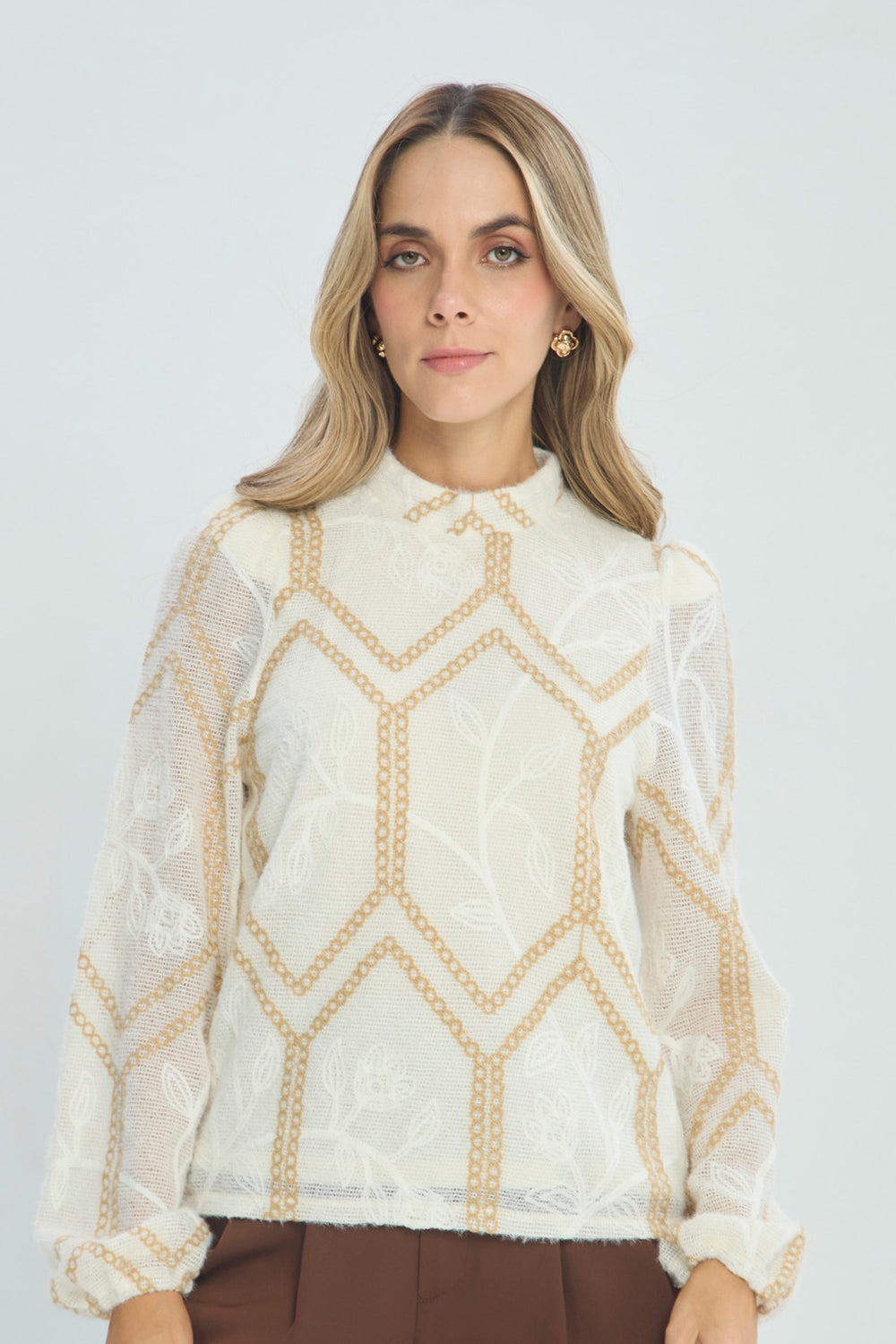 Blusa en Encaje con Bordado Geométrico - Outlet BYBLA Colombia