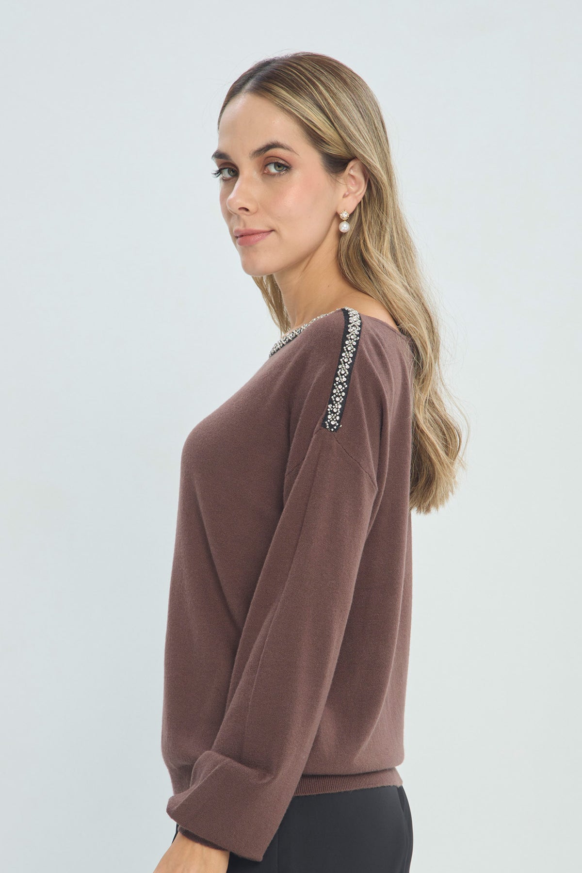 Blusa Tejida Cuello Con Pedrería