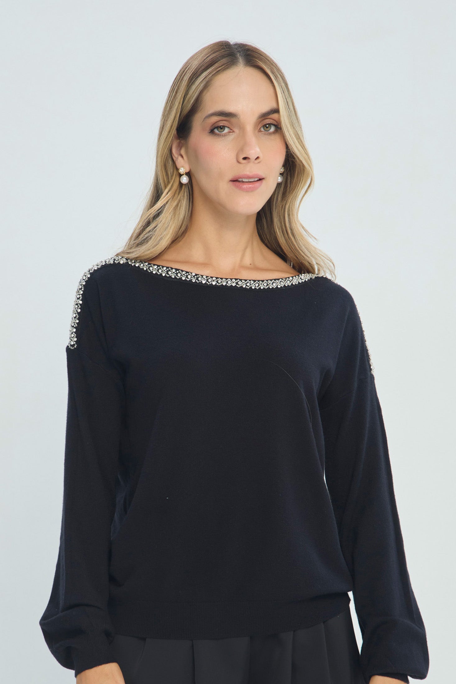 Blusa Tejida Cuello Con Pedrería
