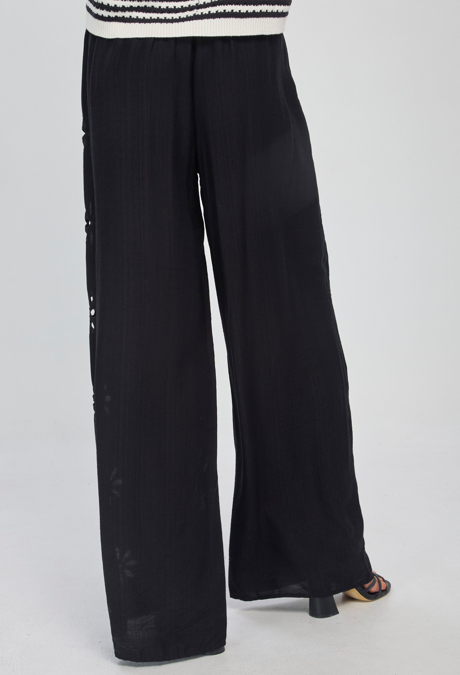 Pantalón Ojalillo Flores - SALE