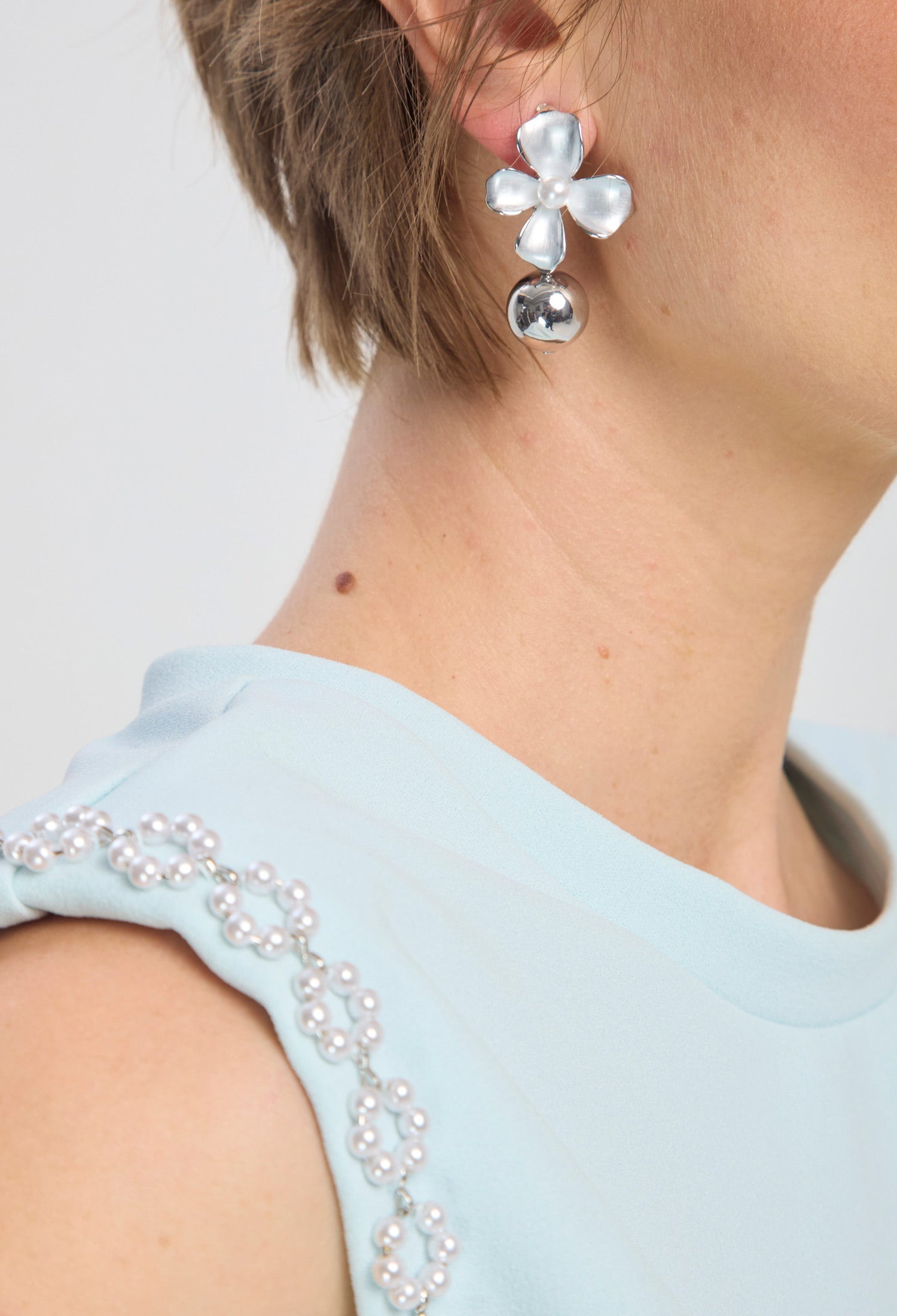 Aretes Nácar Flor Piedra