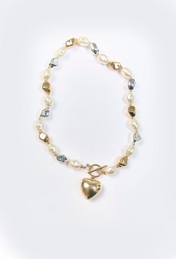 Collar Corazón Broche T Dorado