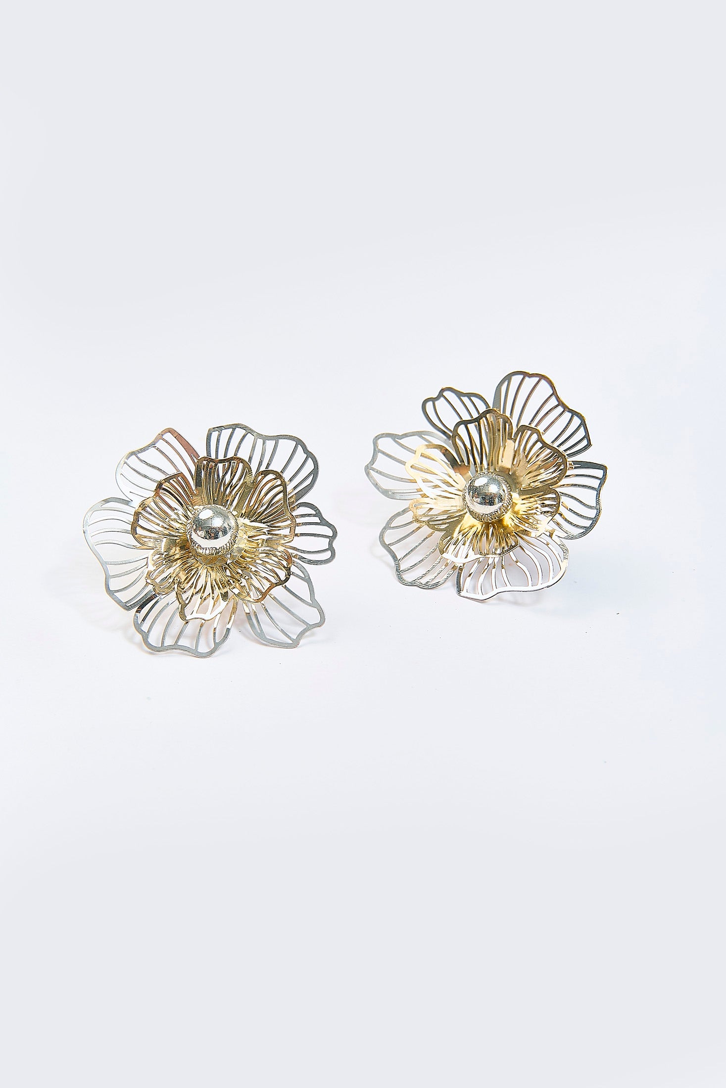 Aretes Filigrana Caléndula Capas Dorados