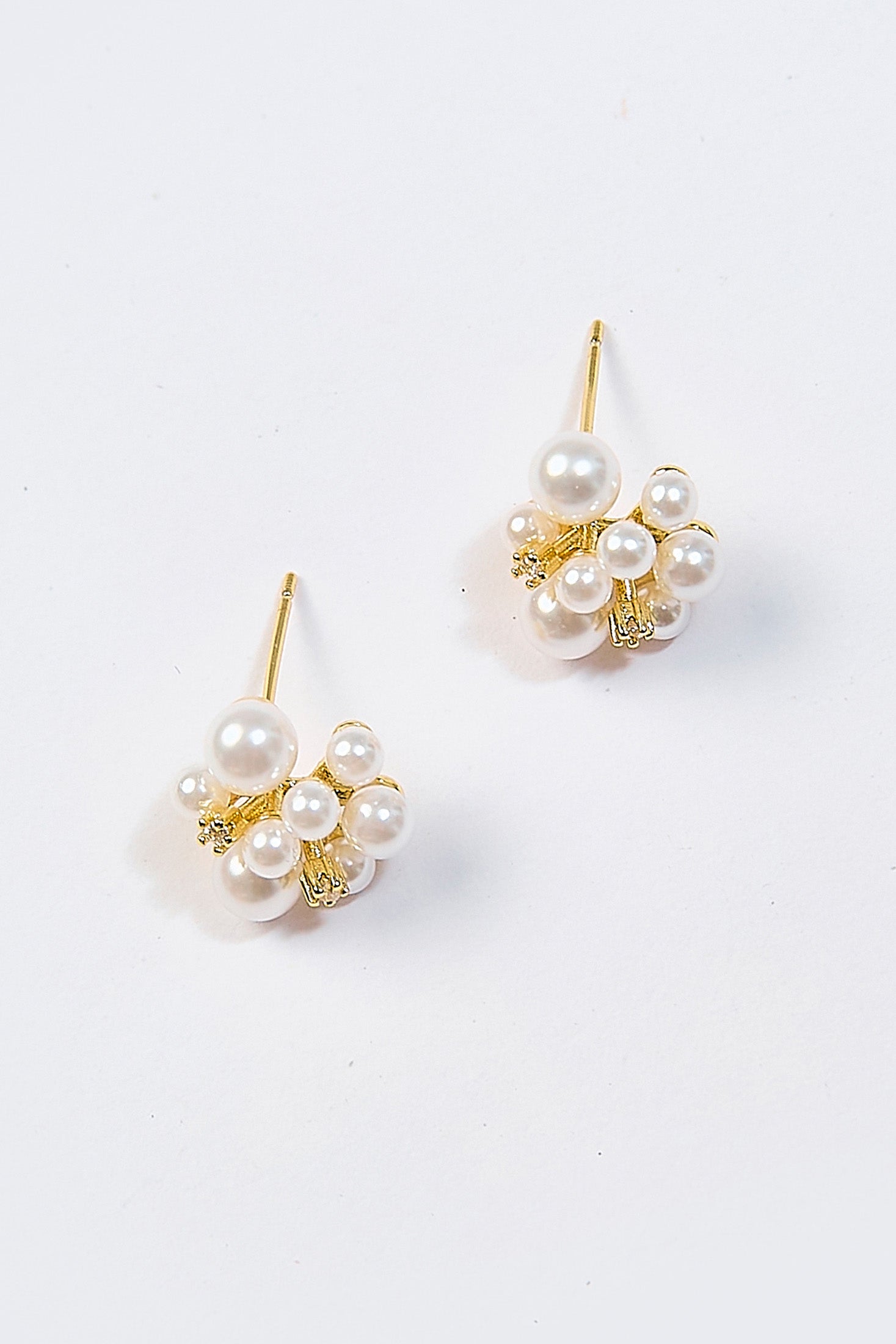 Aretes Ramo de Perlas CZ Dorados - Foto 2