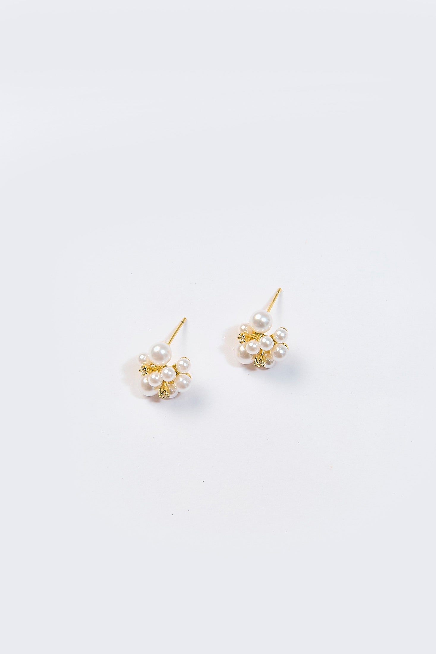 Aretes Ramo de Perlas CZ Dorados - Foto 1