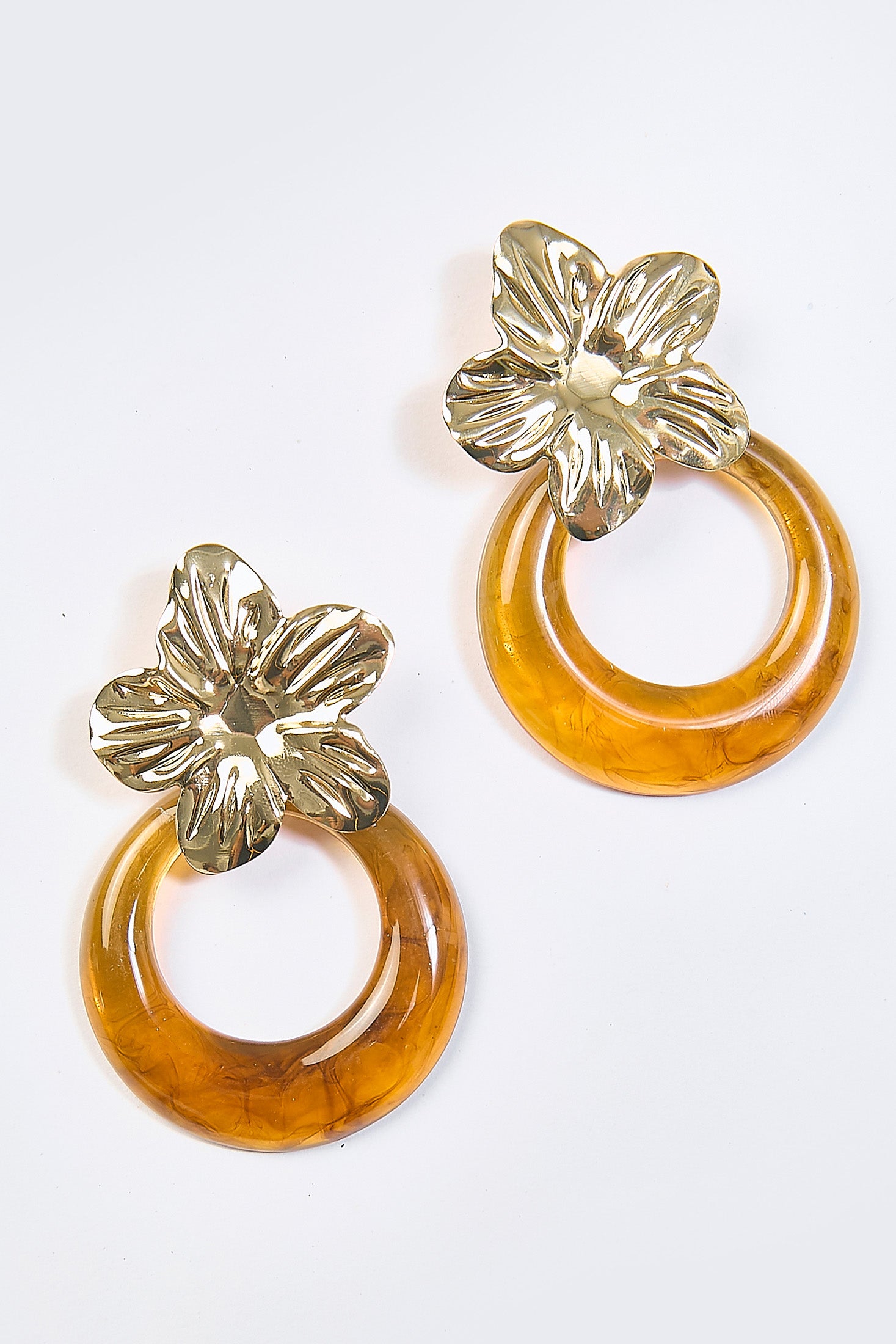 Aretes Aldaba Hibisco Mármol Café