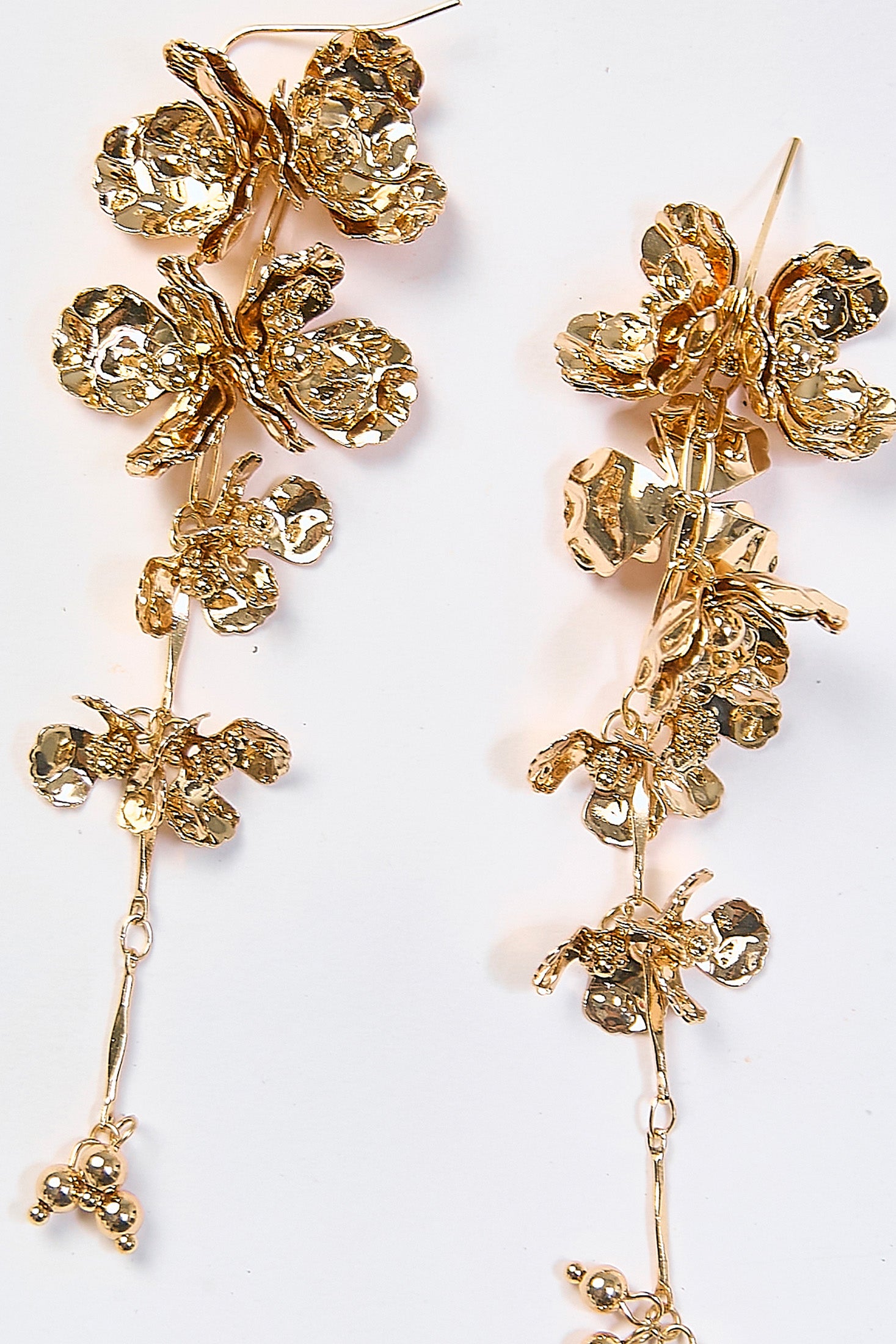 Aretes Colgantes Enredadera Floral Dorados