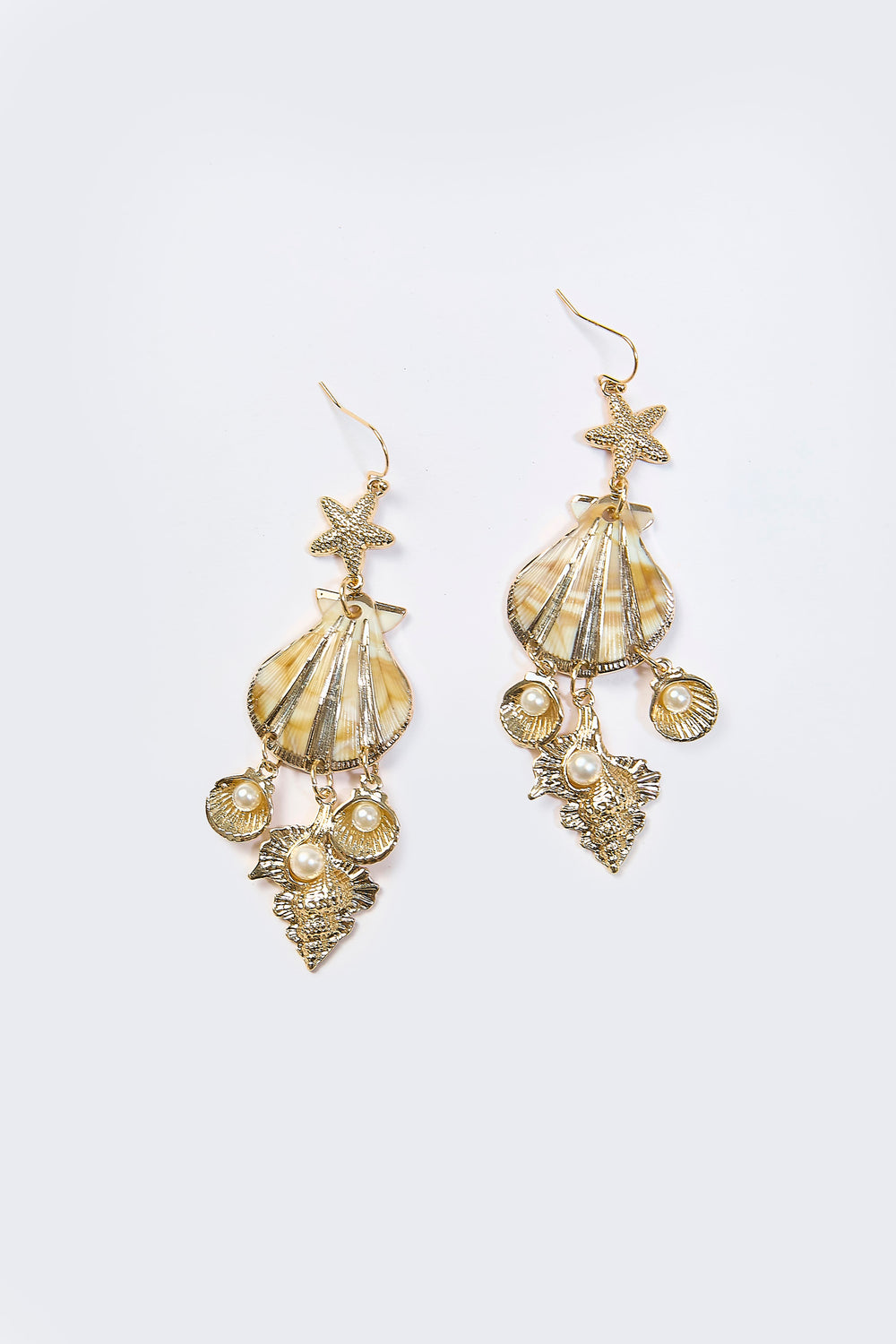 Aretes Colgantes Estrella Concha Perla Dorados