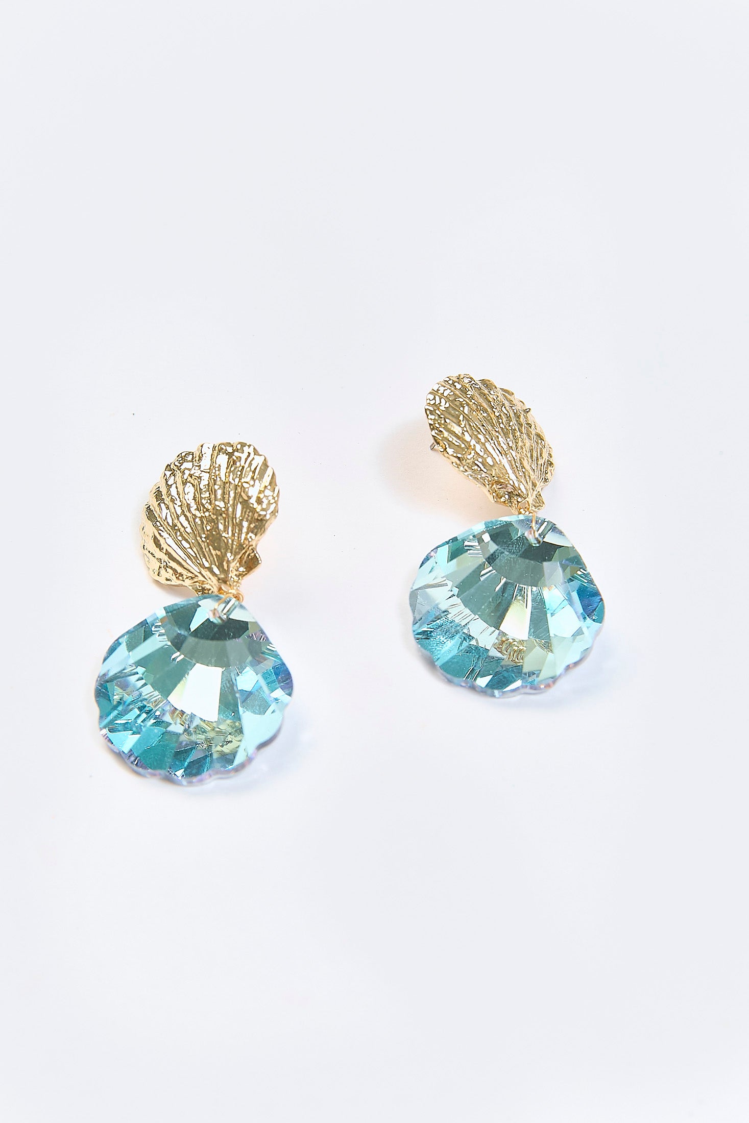 Aretes Colgantes Eslabón Concha Marina Dorados - Foto 3