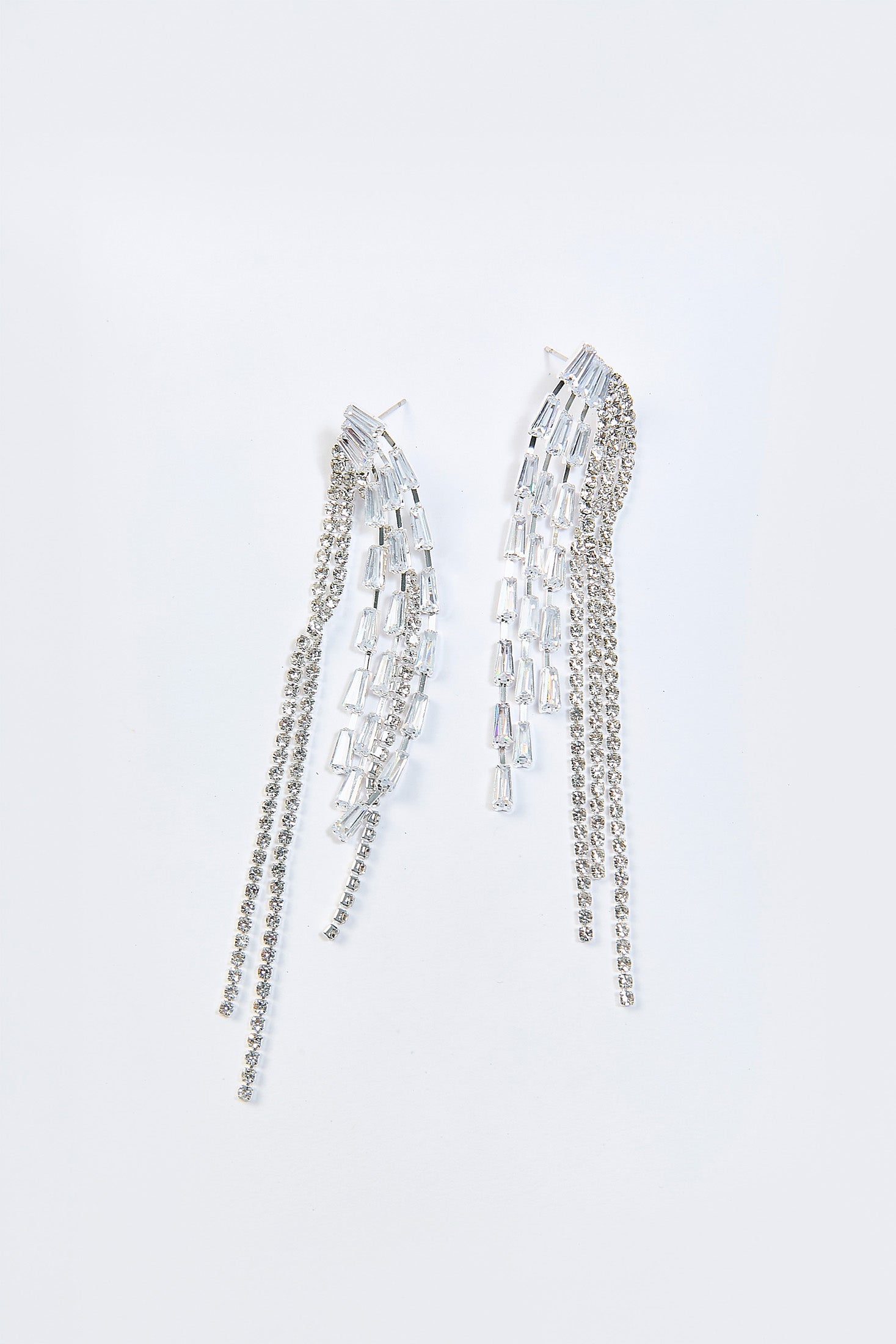 Aretes Borla Circón Plateados