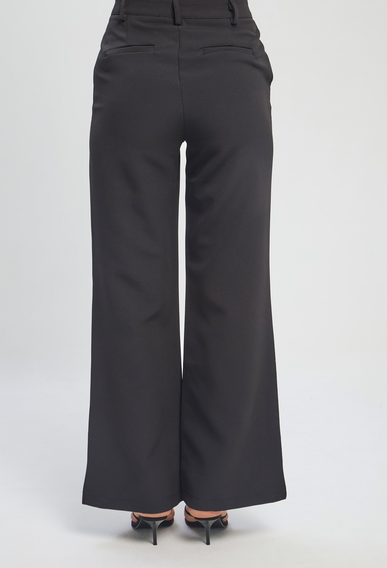 Pantalón Botón Piedras