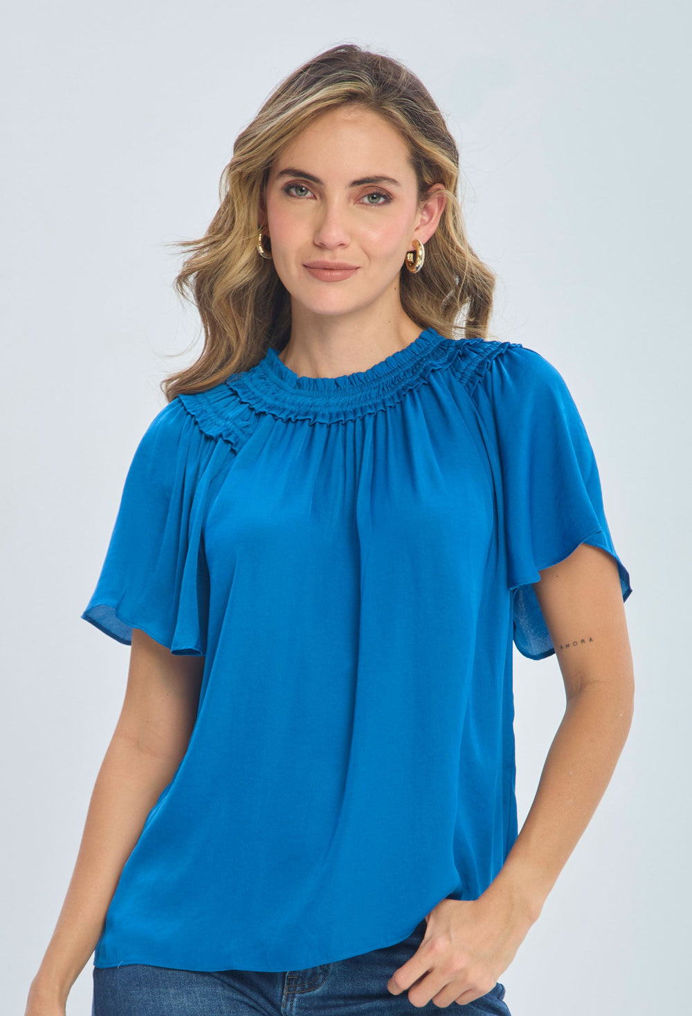 Blusa Satín Resortada - Outlet BYBLA Colombia