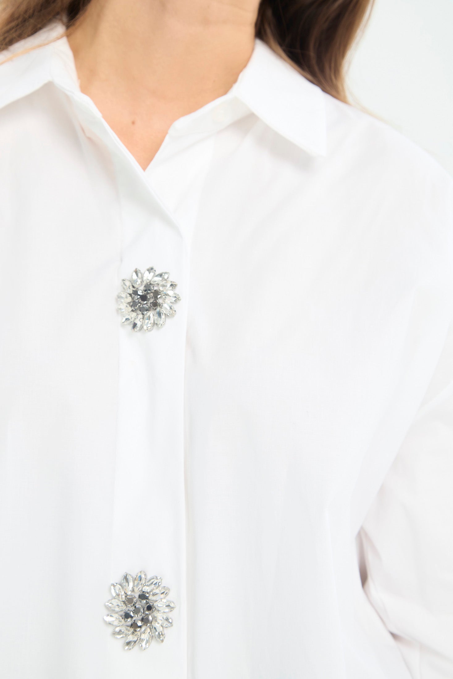Camisa Oversize Decorada en Piedras NEW