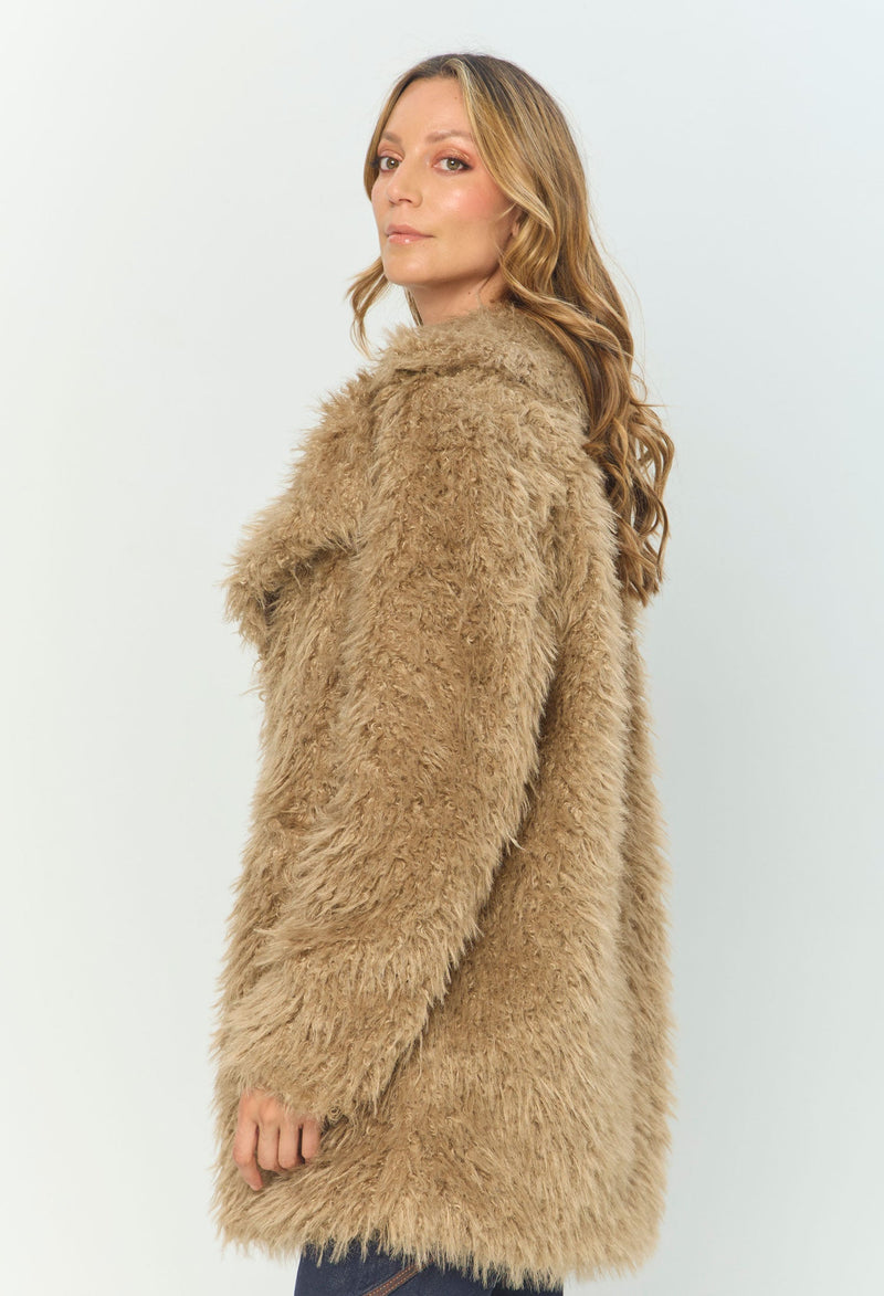 Chaqueta Afelpada vista 2 - BYBLA Colombia