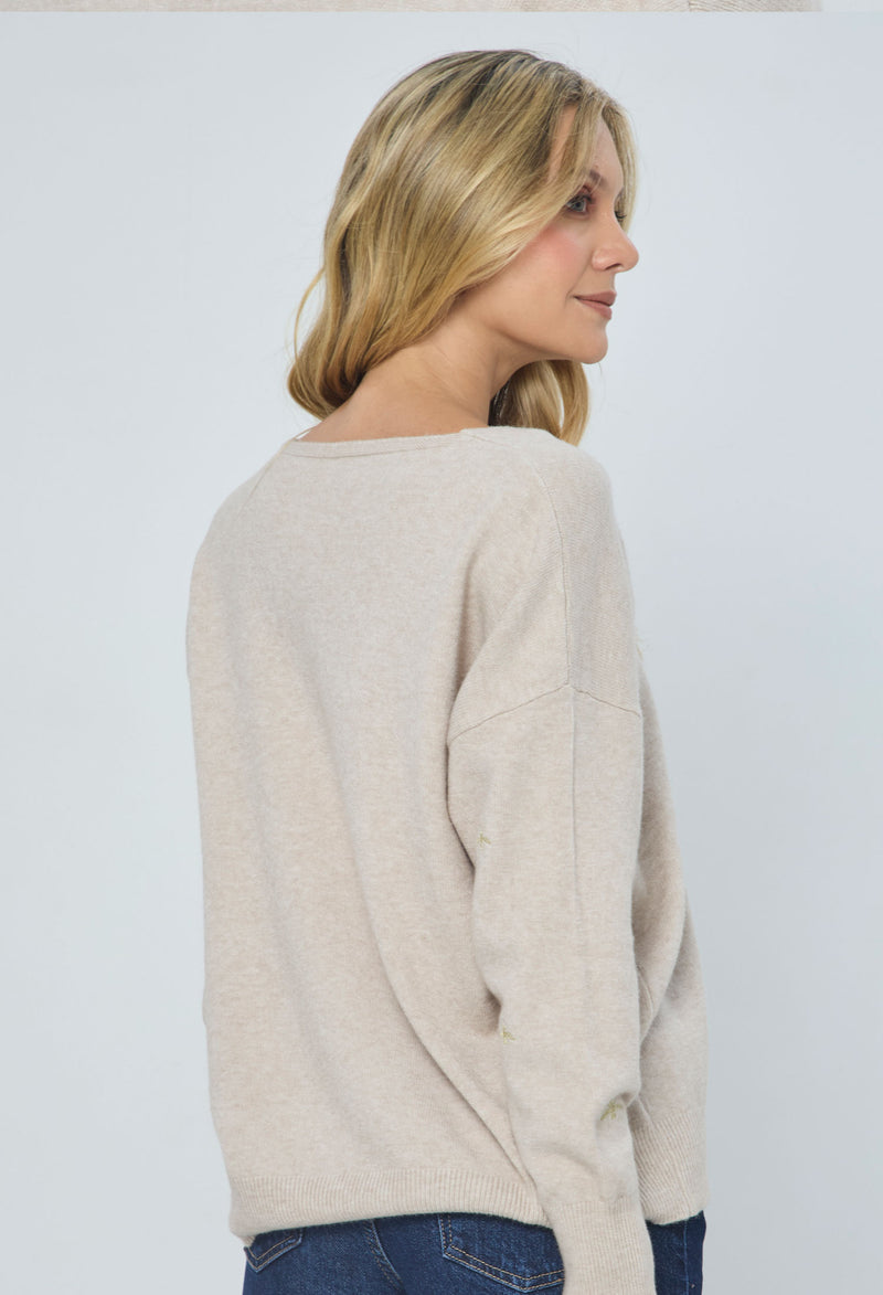 Buzo Bordado Abeja vista 2 - BYBLA Colombia