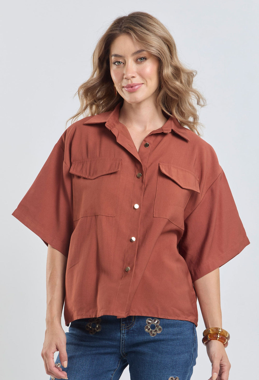 Blusa Botonadura Dorada - Outlet BYBLA Colombia