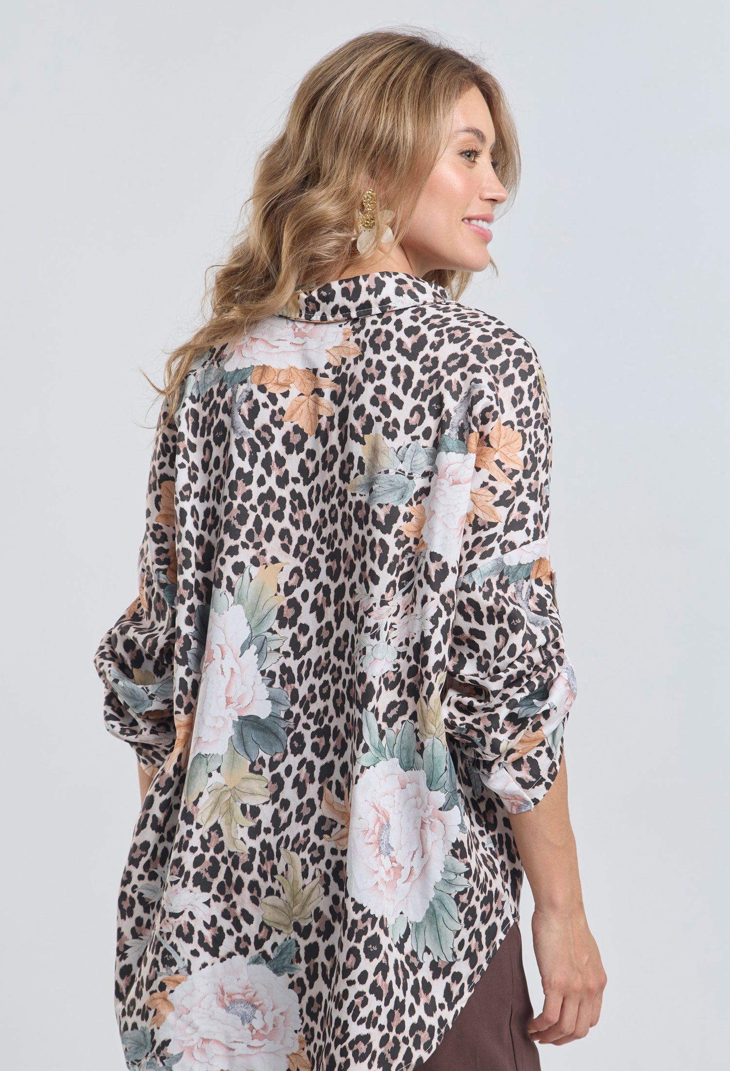 Camisa Flower Animal vista 3 - Outlet BYBLA Colombia
