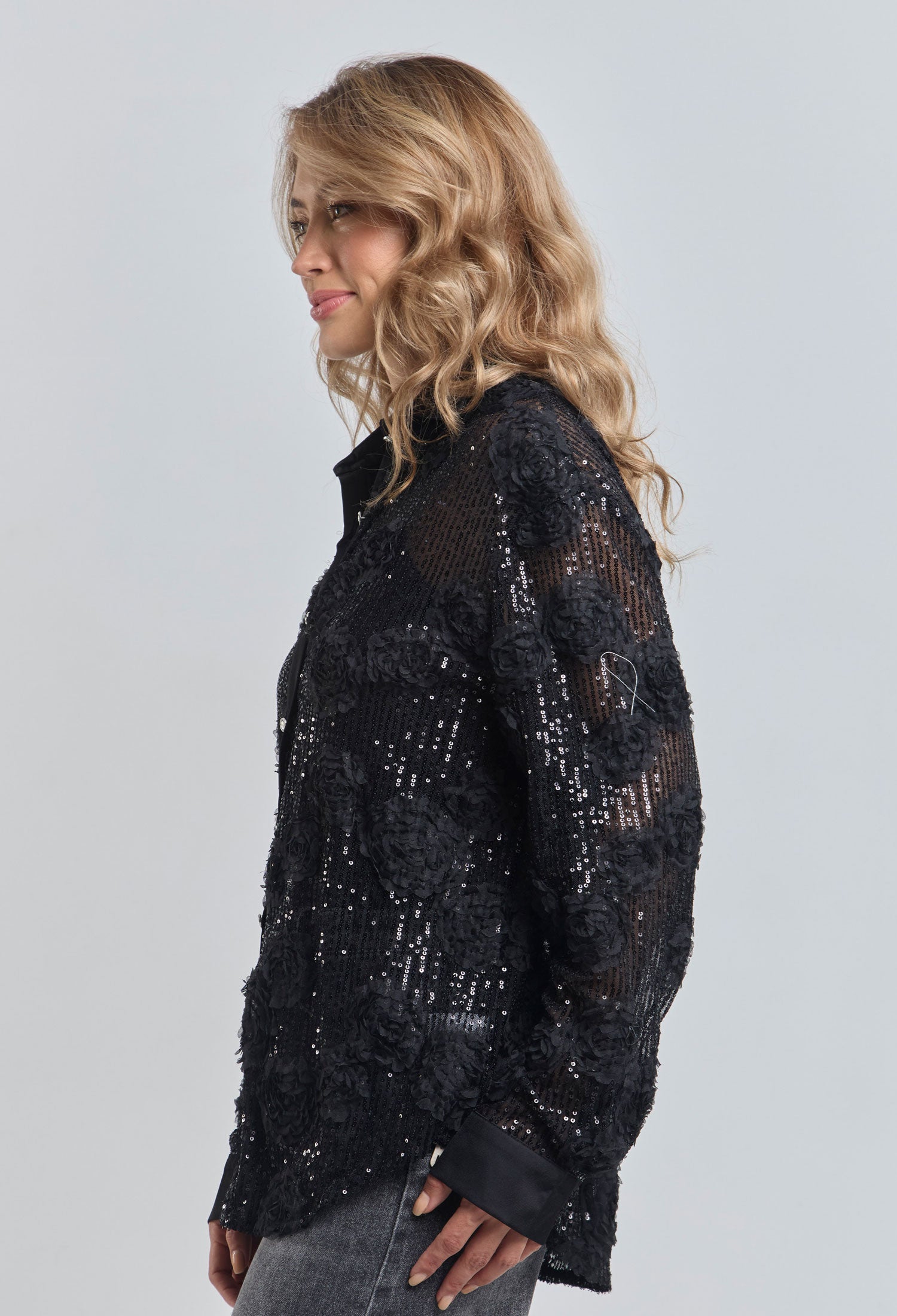 Blusa Lentejuelas Flores vista 2 - Outlet BYBLA Colombia
